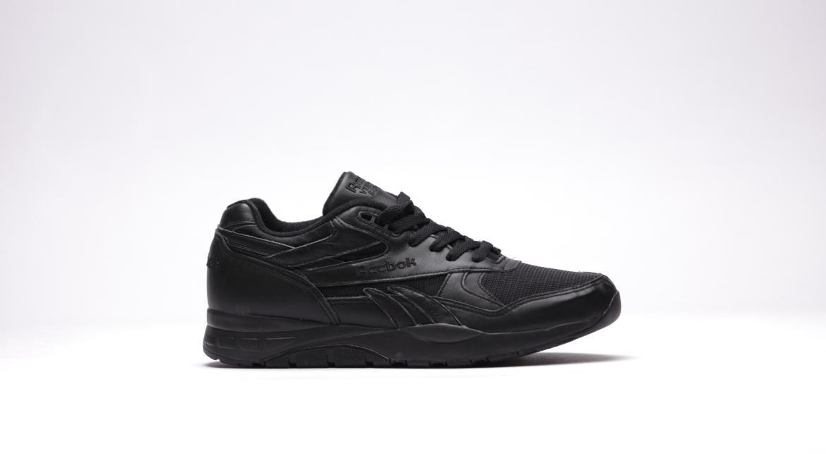 Reebok VENTILATOR SUPREME "Triple Black"