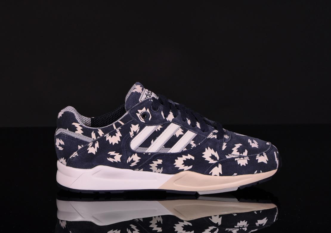 adidas Originals Tech Super W