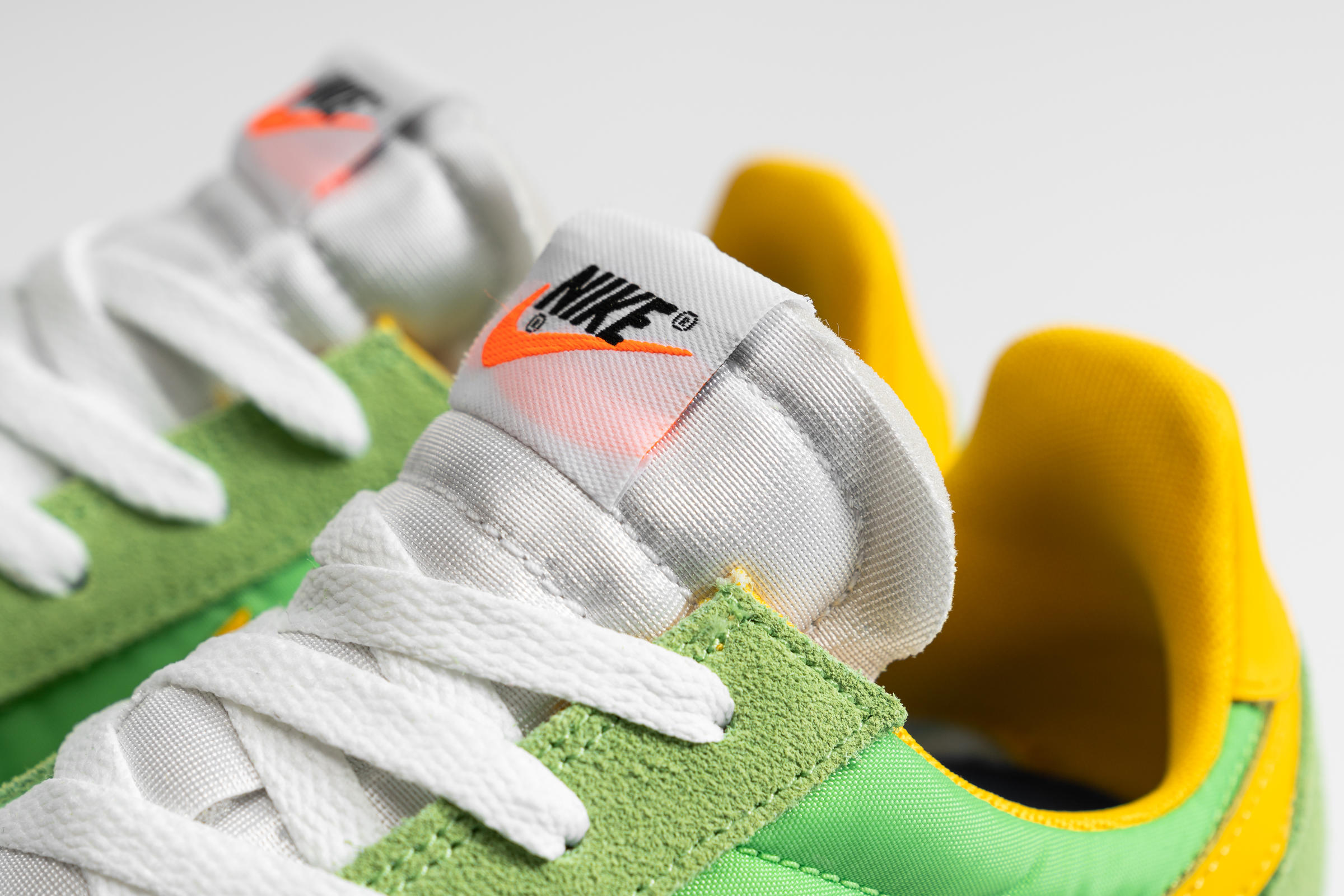 Nike WAFFLE RACER "Green Nebula"