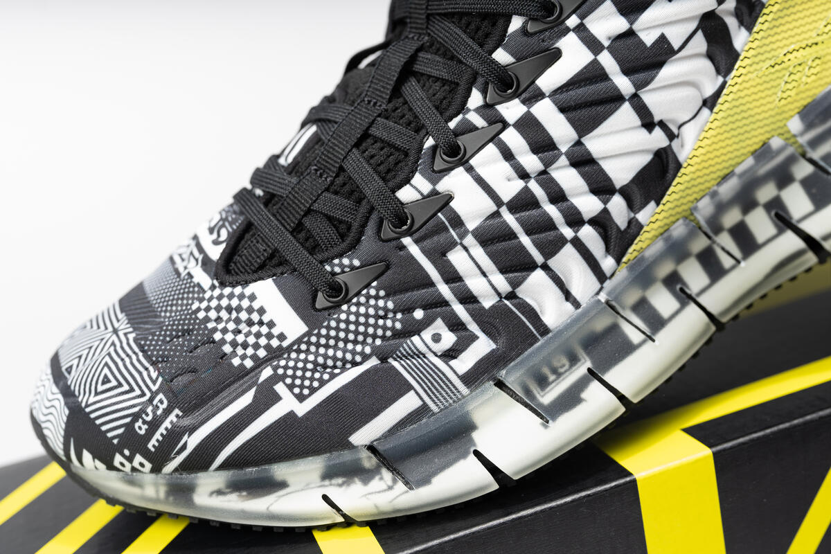 Reebok x KENZO Minami ZIG Kinetica "White" - Image 16