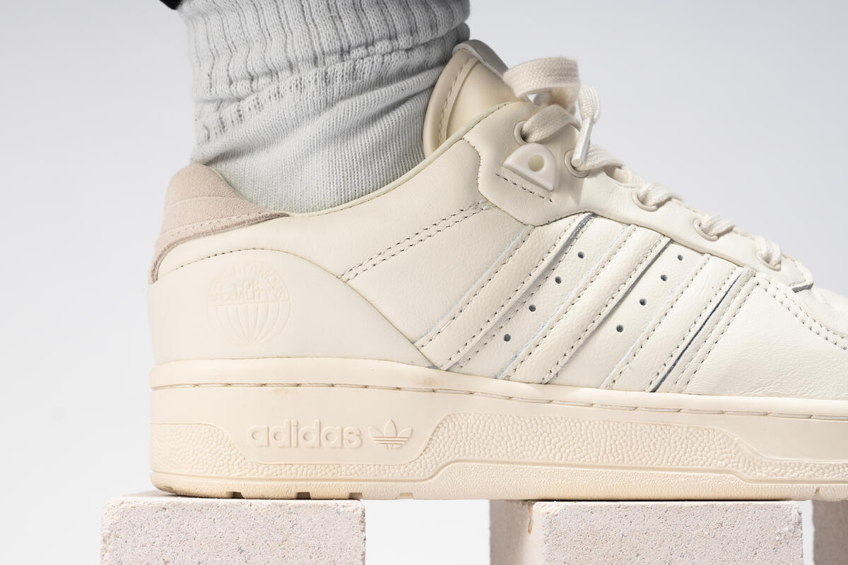 adidas Originals Rivalry LOW Off White - Image 21
