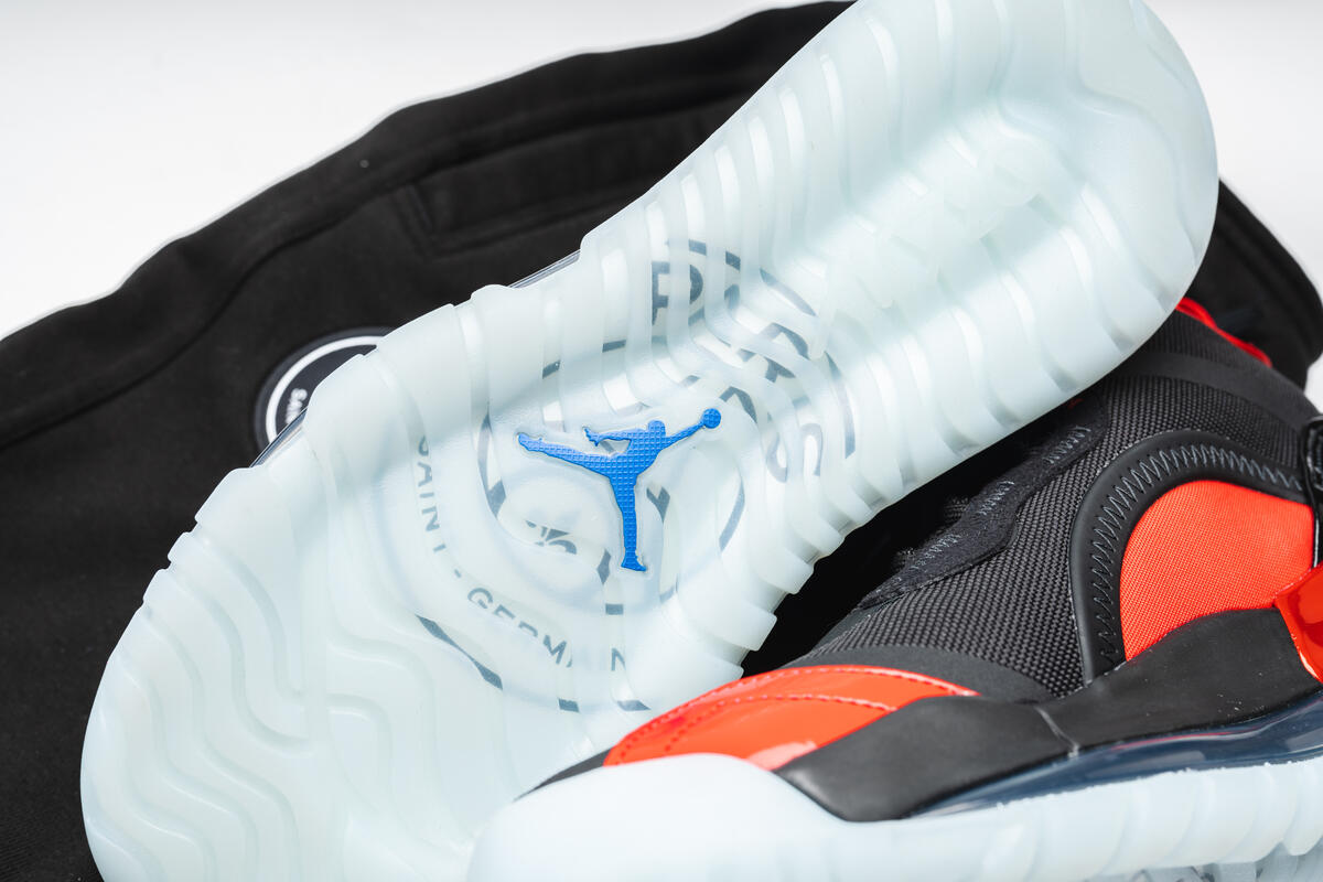 Air Jordan x PSG Aerospace 720 "Black" - Image 17