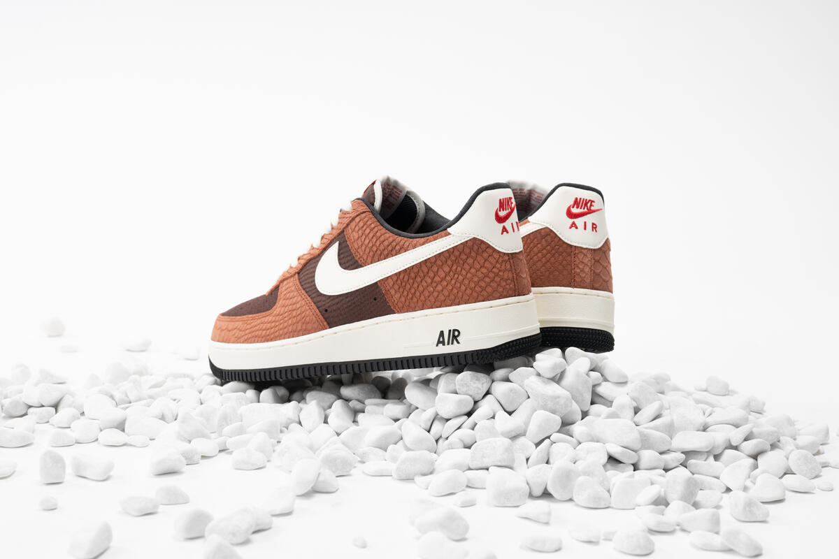 Nike AIR Force 1 PRM "Red Bark" - Image 15