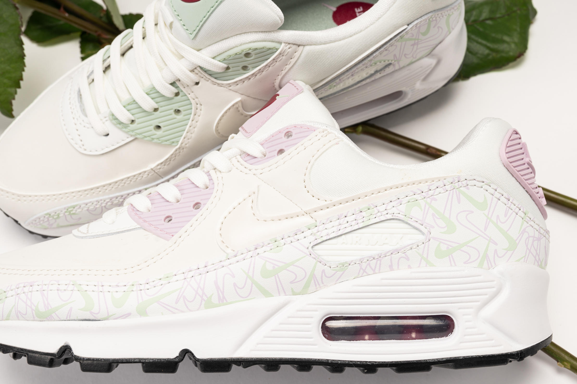 Nike WMNS AIR MAX 90  "Valentine's Day"