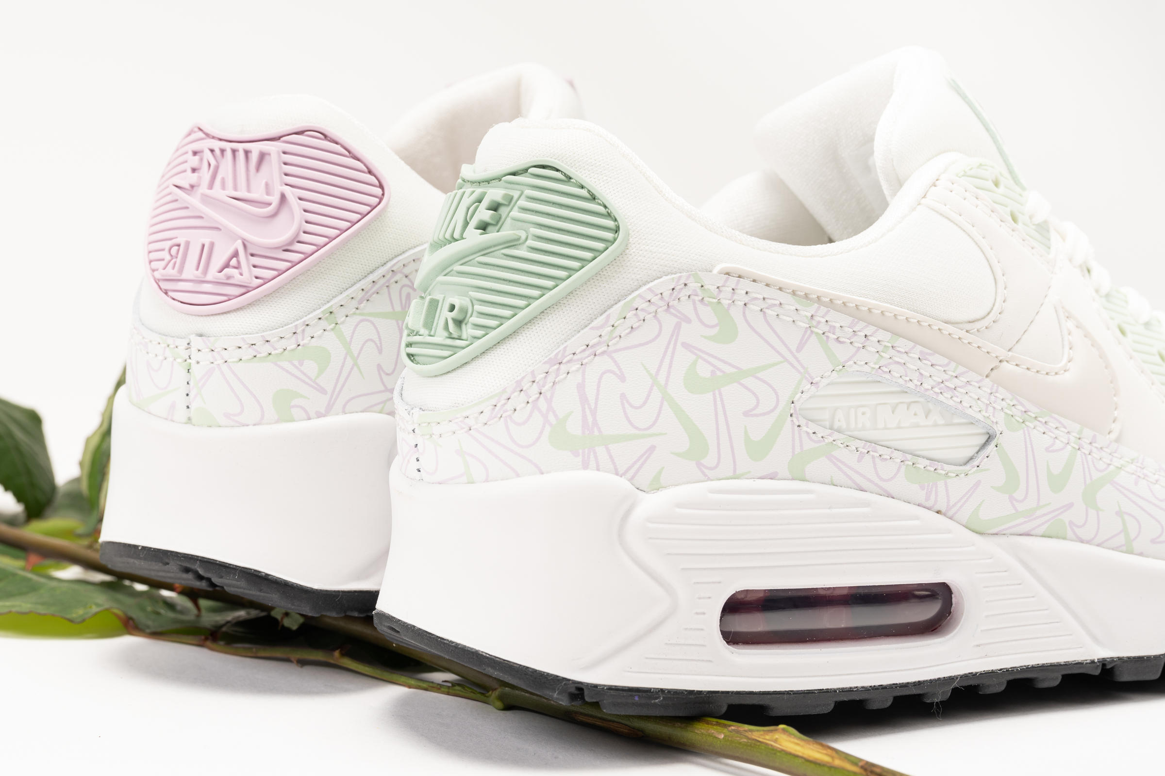 Nike WMNS AIR MAX 90  "Valentine's Day"