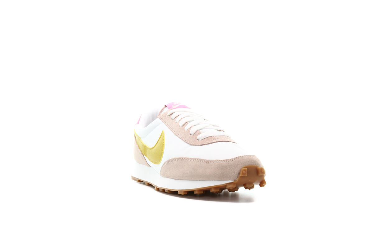 Nike Daybreak 'Fossil Stone/Saffron Quartz' (Women's) - Image 10