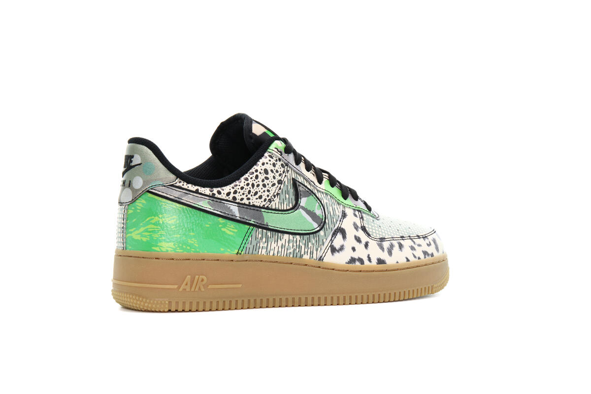 Nike Air Force 1 Low 'Chicago' - Image 28