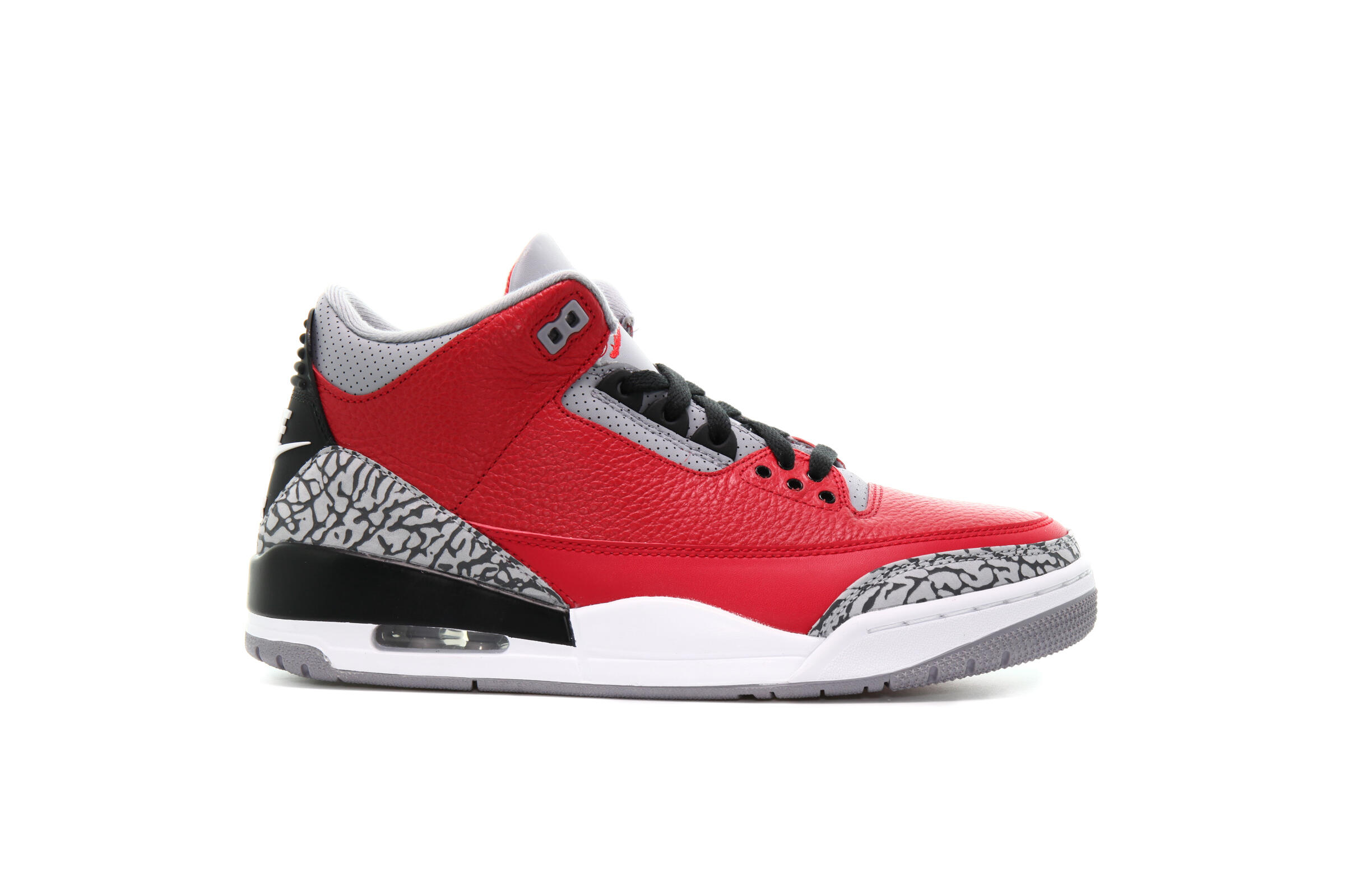 Air Jordan 3 RETRO SE "Fire Red"