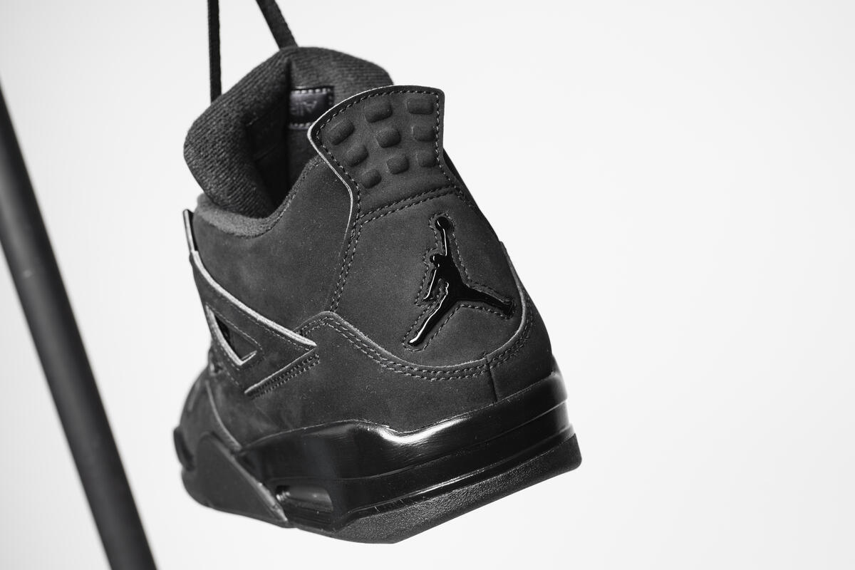 Air Jordan 4 Retro 'Black Cat' - Image 16