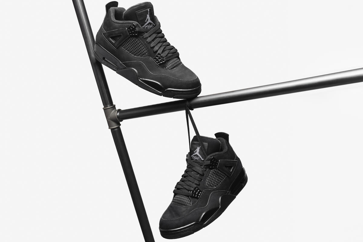 Air Jordan 4 Retro 'Black Cat' - Image 15