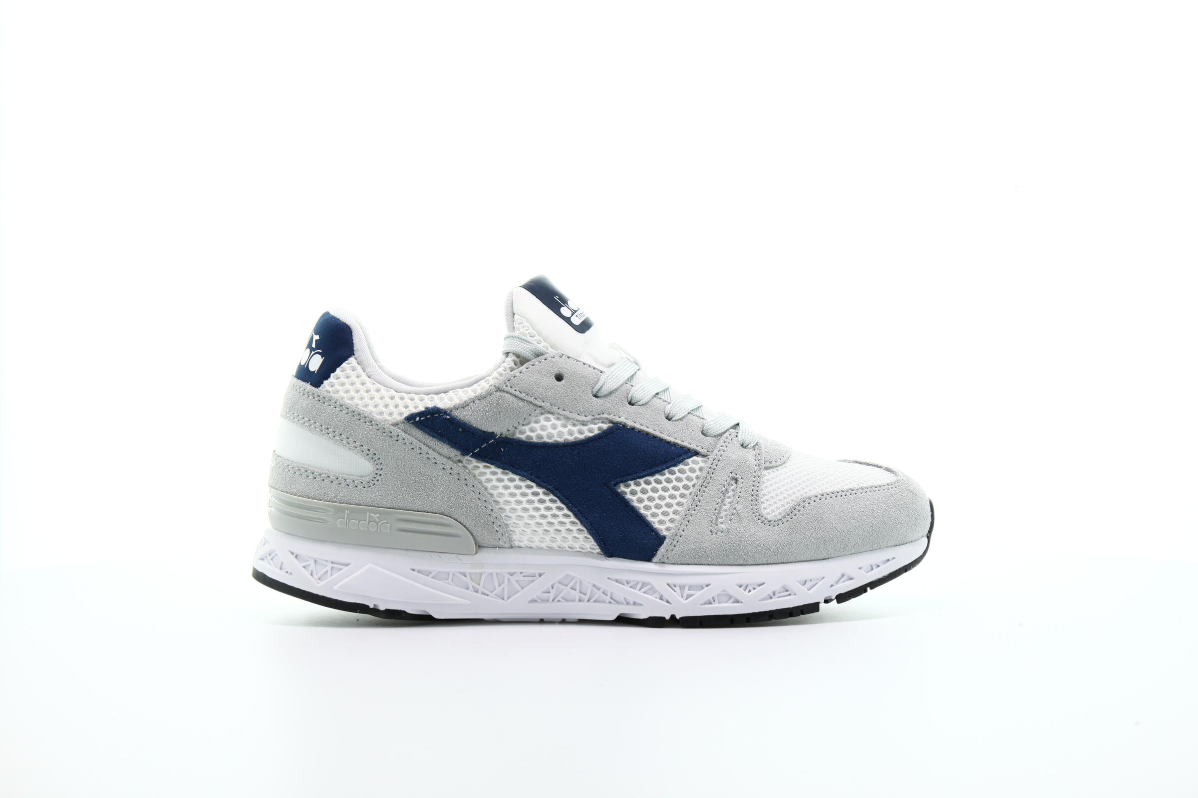 Diadora Titan Reborn "Aluminum"