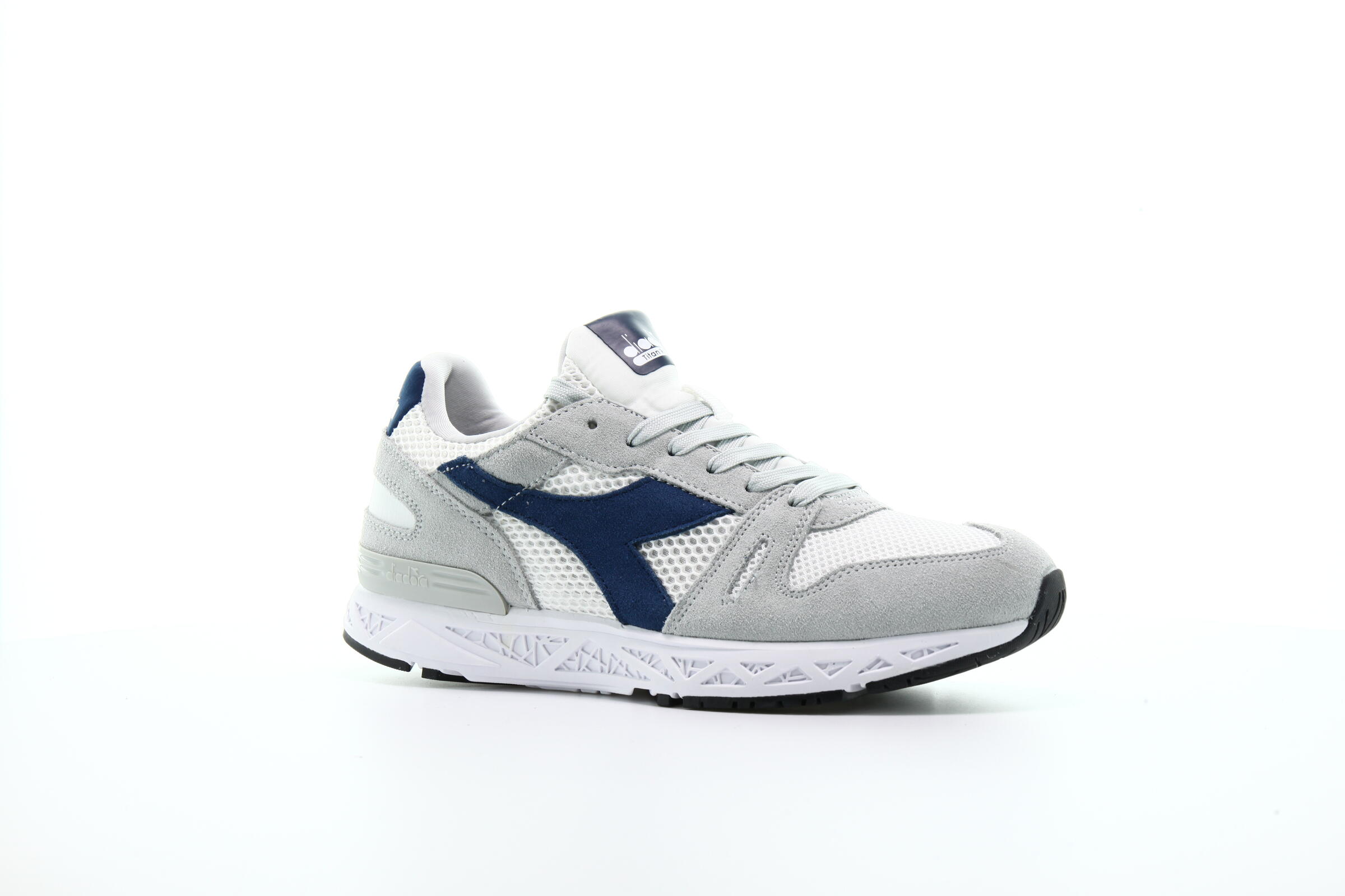 Diadora Titan Reborn "Aluminum"