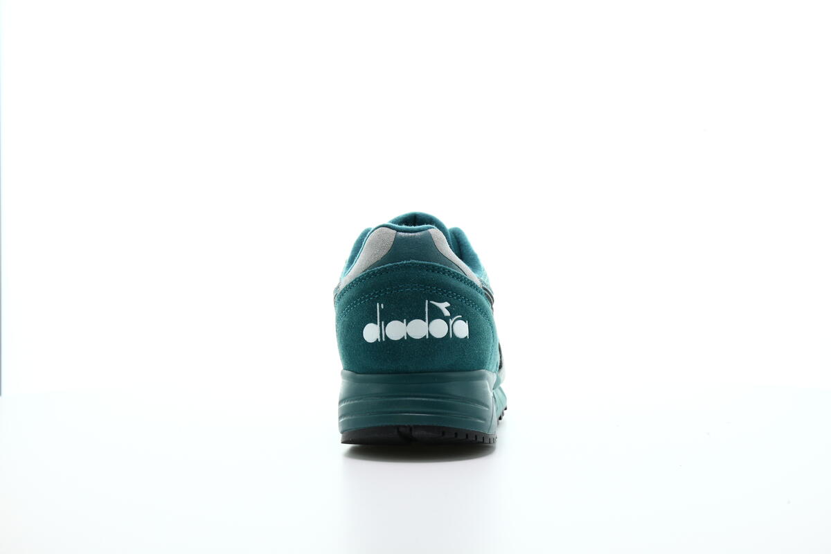 diadora n902 speckled sneaker
