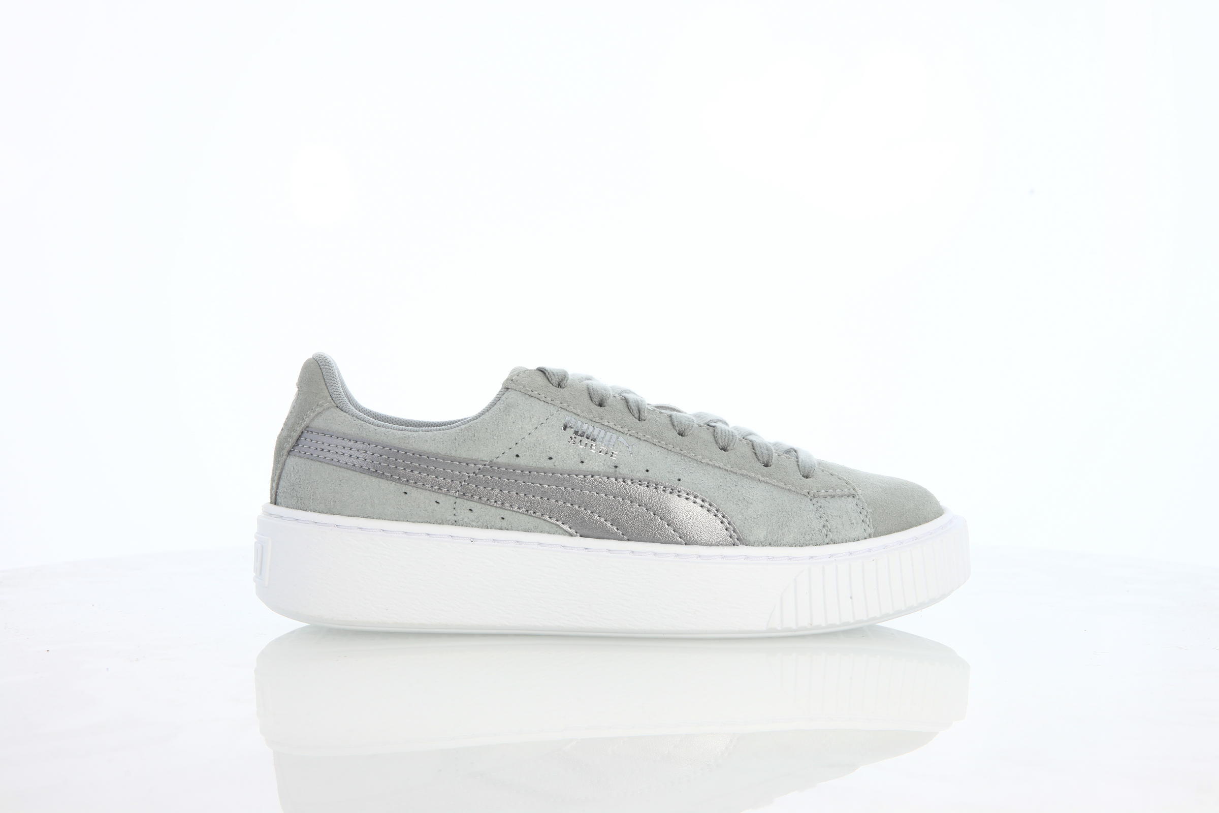 Puma suede platform metallic safari women's sneakers best sale