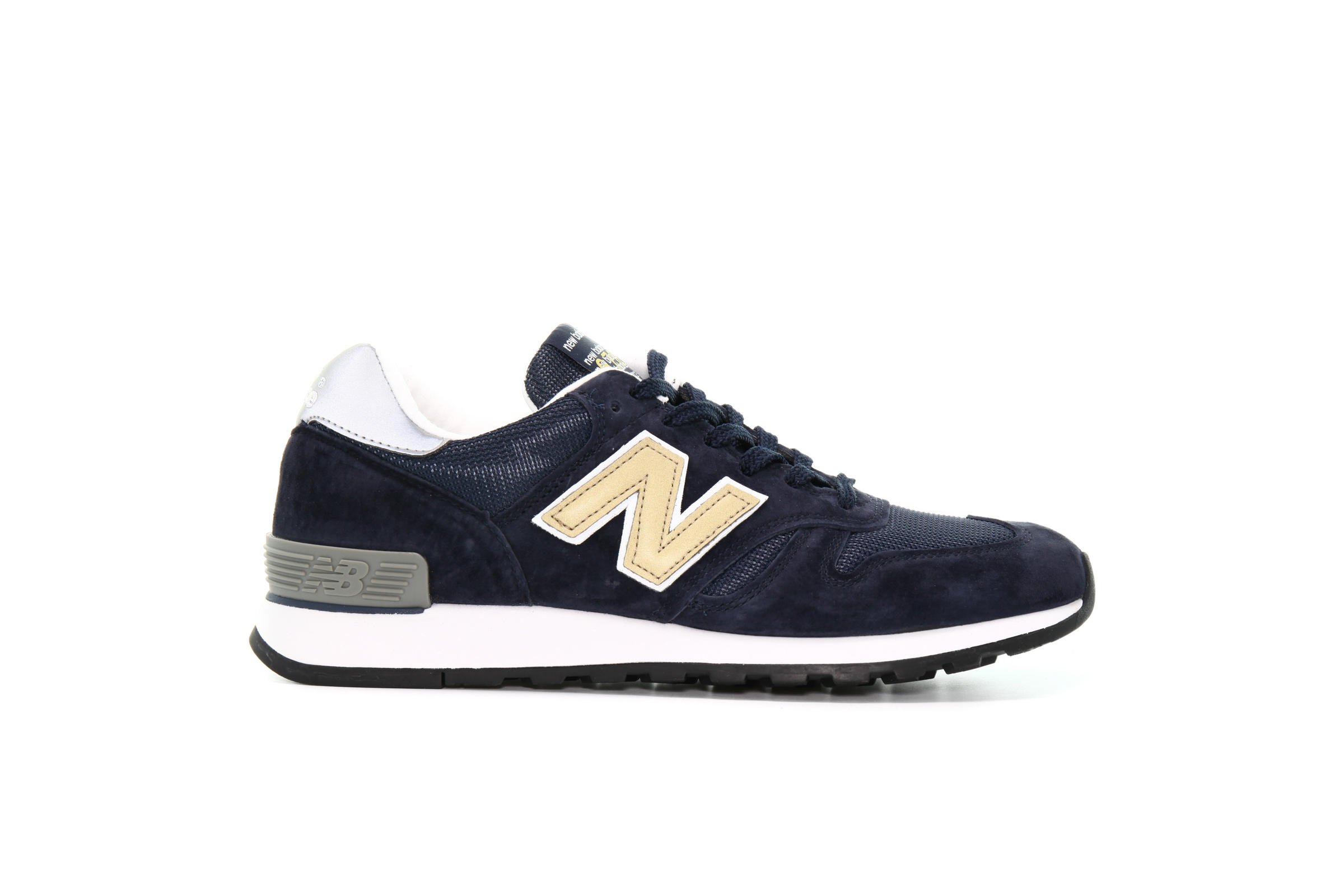 New balance 670  navy online