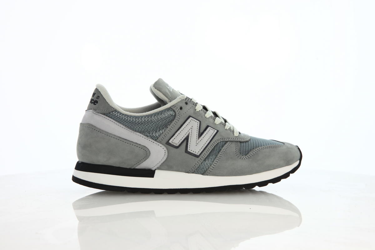 nb 770 classic grey