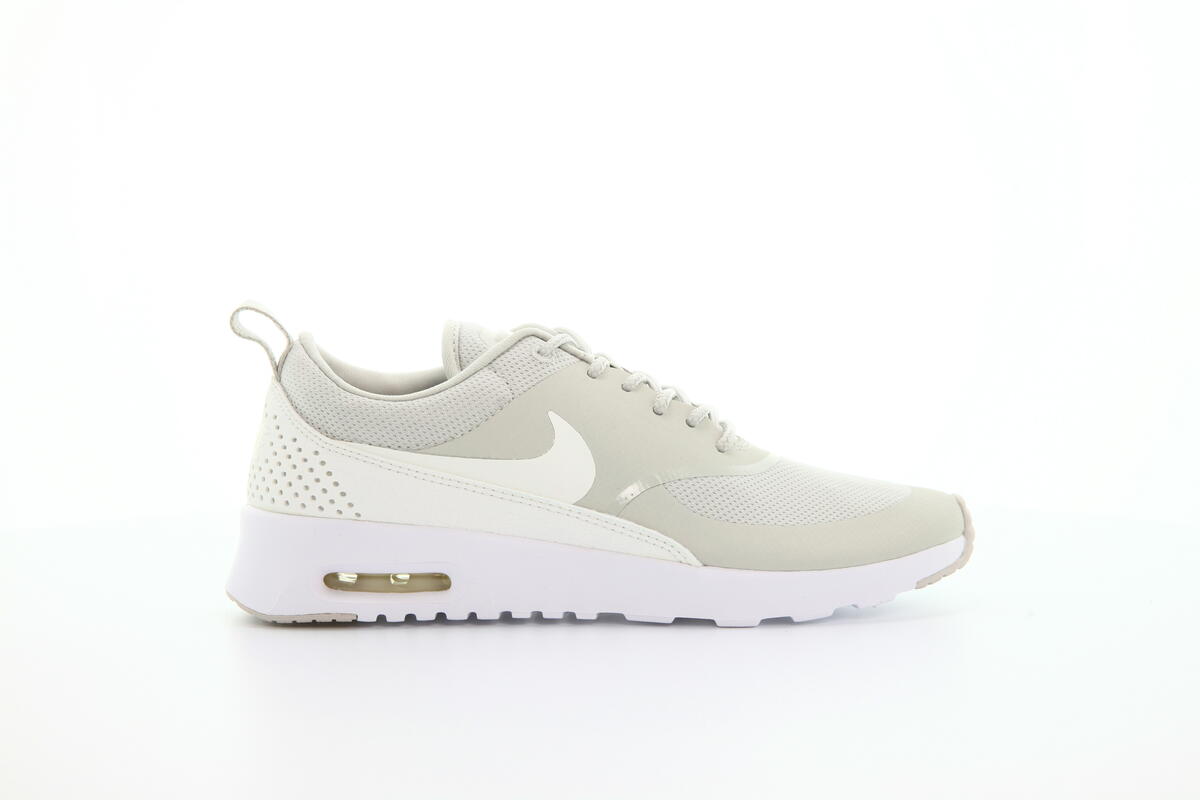 beige nike air max thea