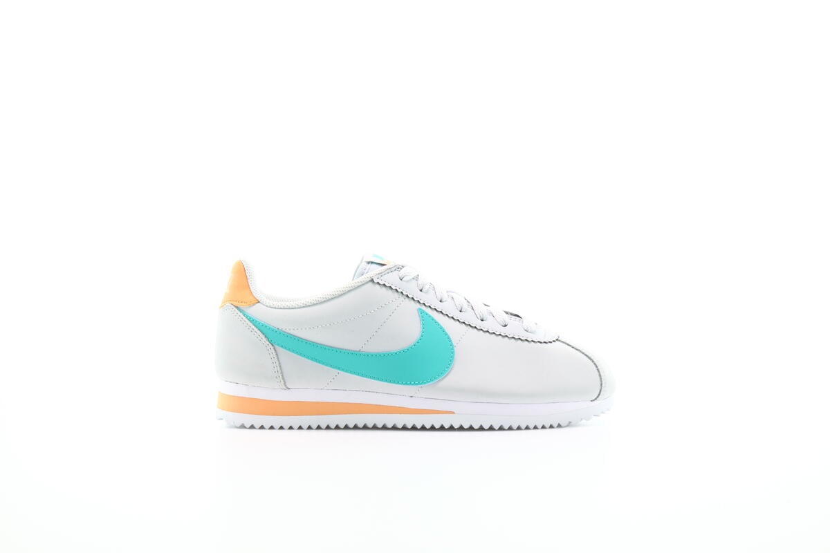 nike cortez pure platinum