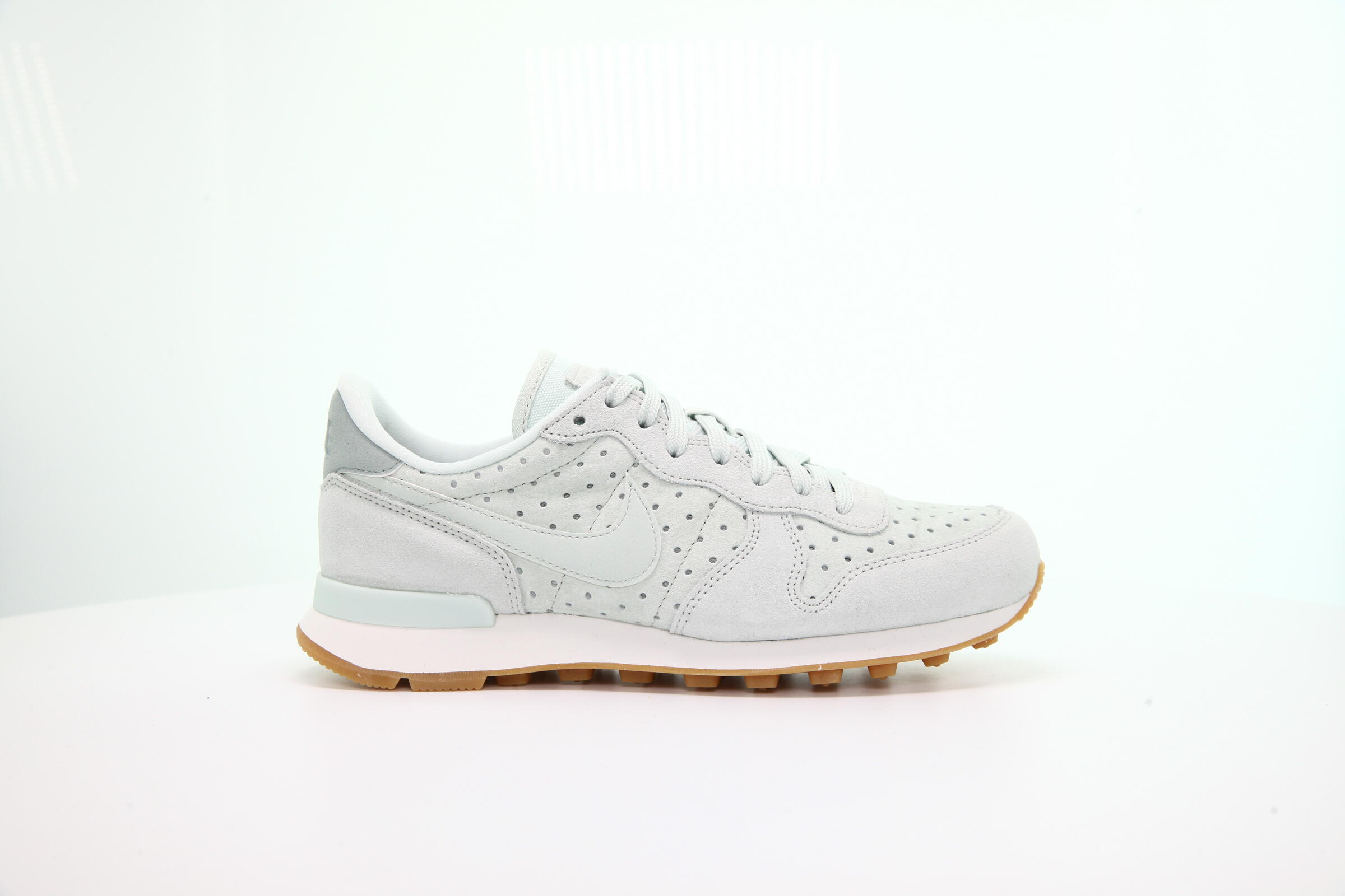 nike prm internationalist