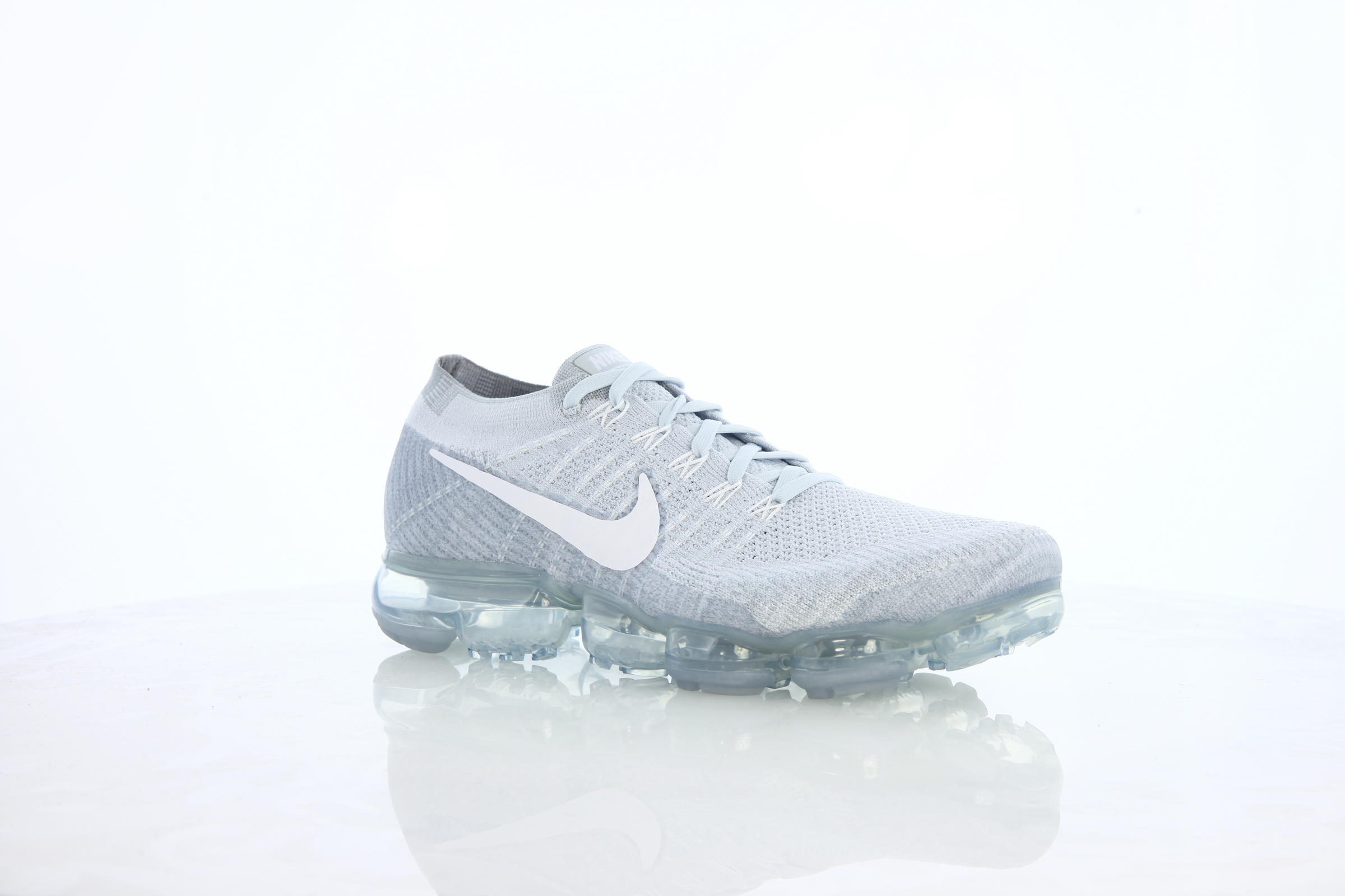 Nike Air Vapormax Flyknit "Pure Platinum"