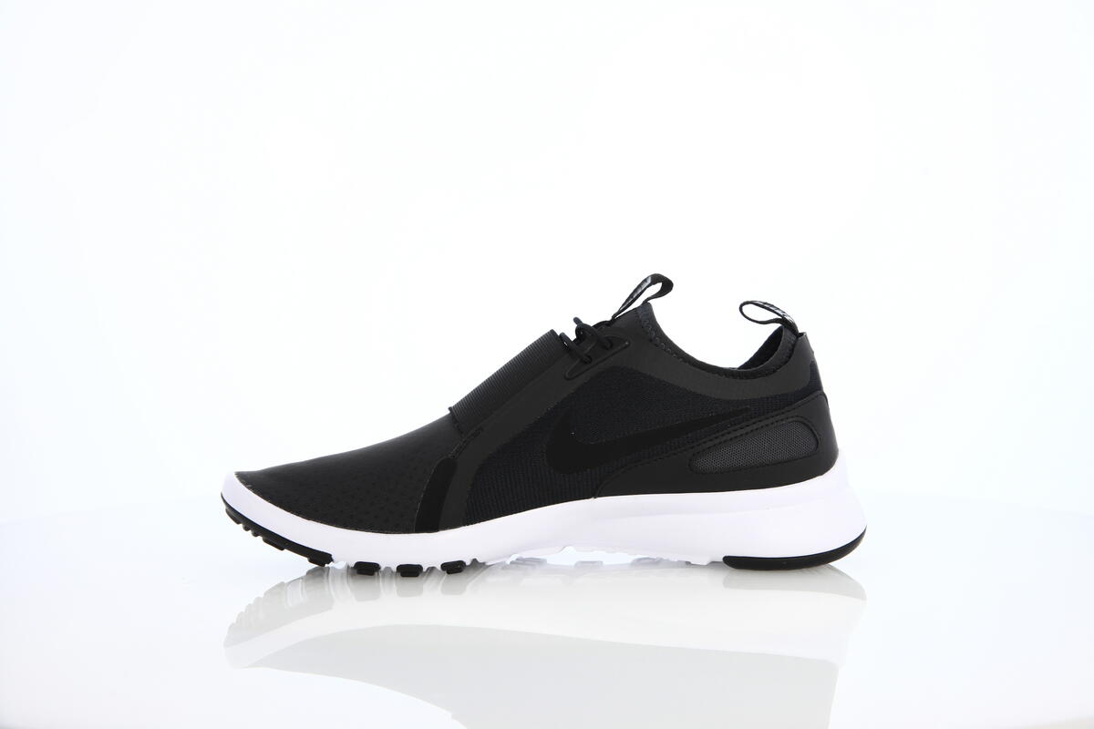 nike current slip on black