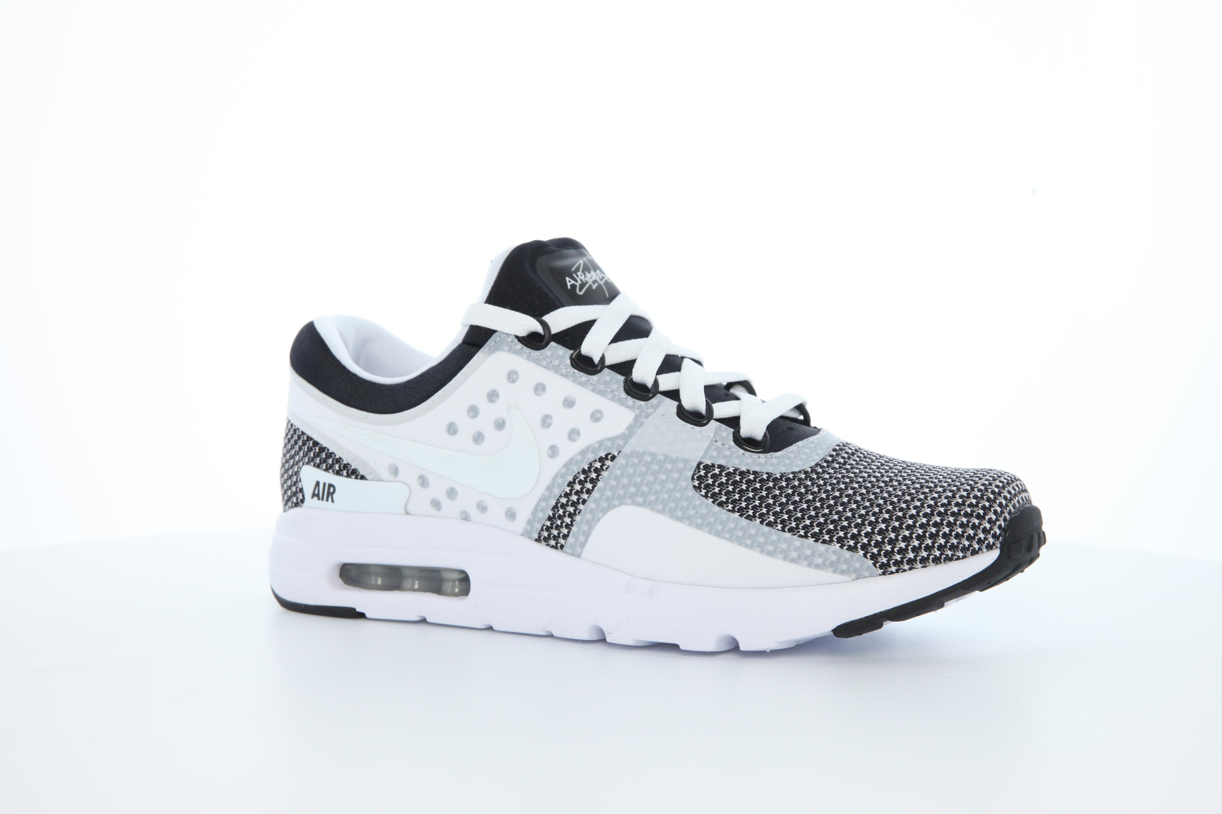 Nike Air Max Zero Essential "Black White"