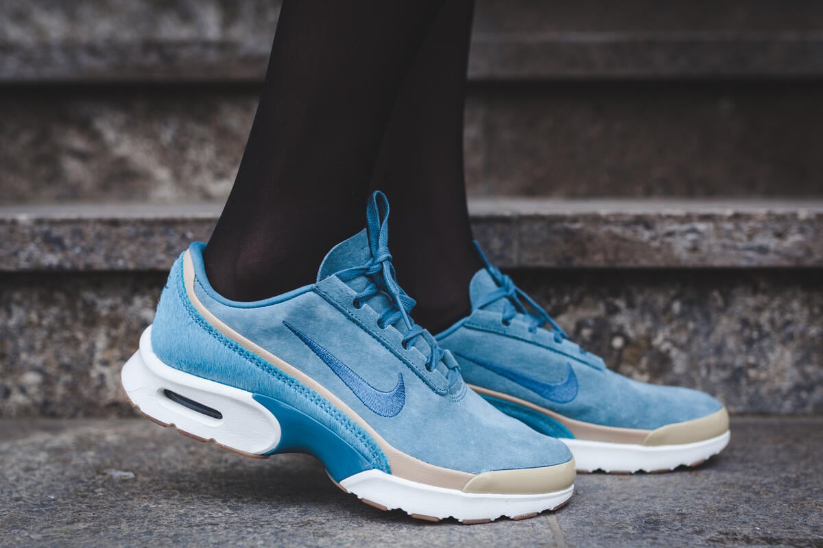Nike WMNS Air Max Jewell Lx 