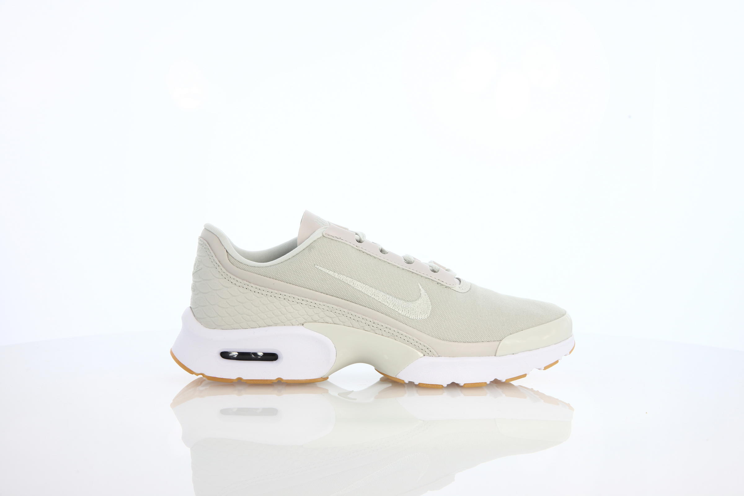 Nike air max jewell se beige best sale