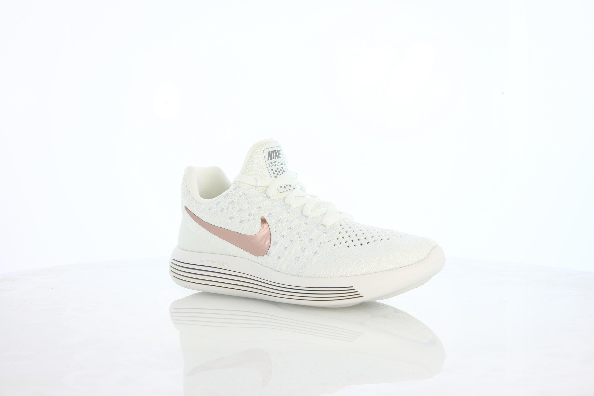 nike epic lunar low