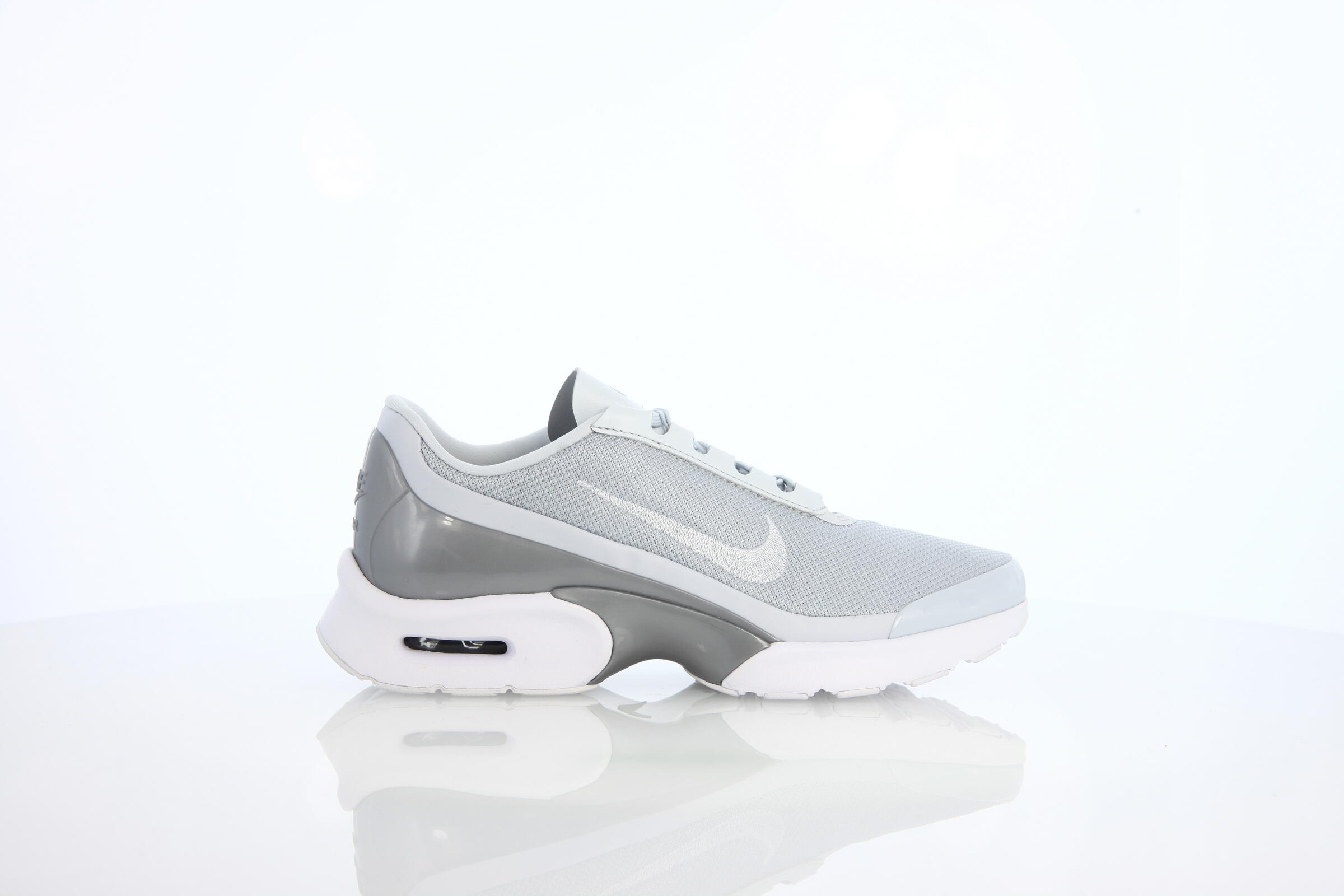 Nike Wmns Air Max Jewell Prm "Pure Platinum"