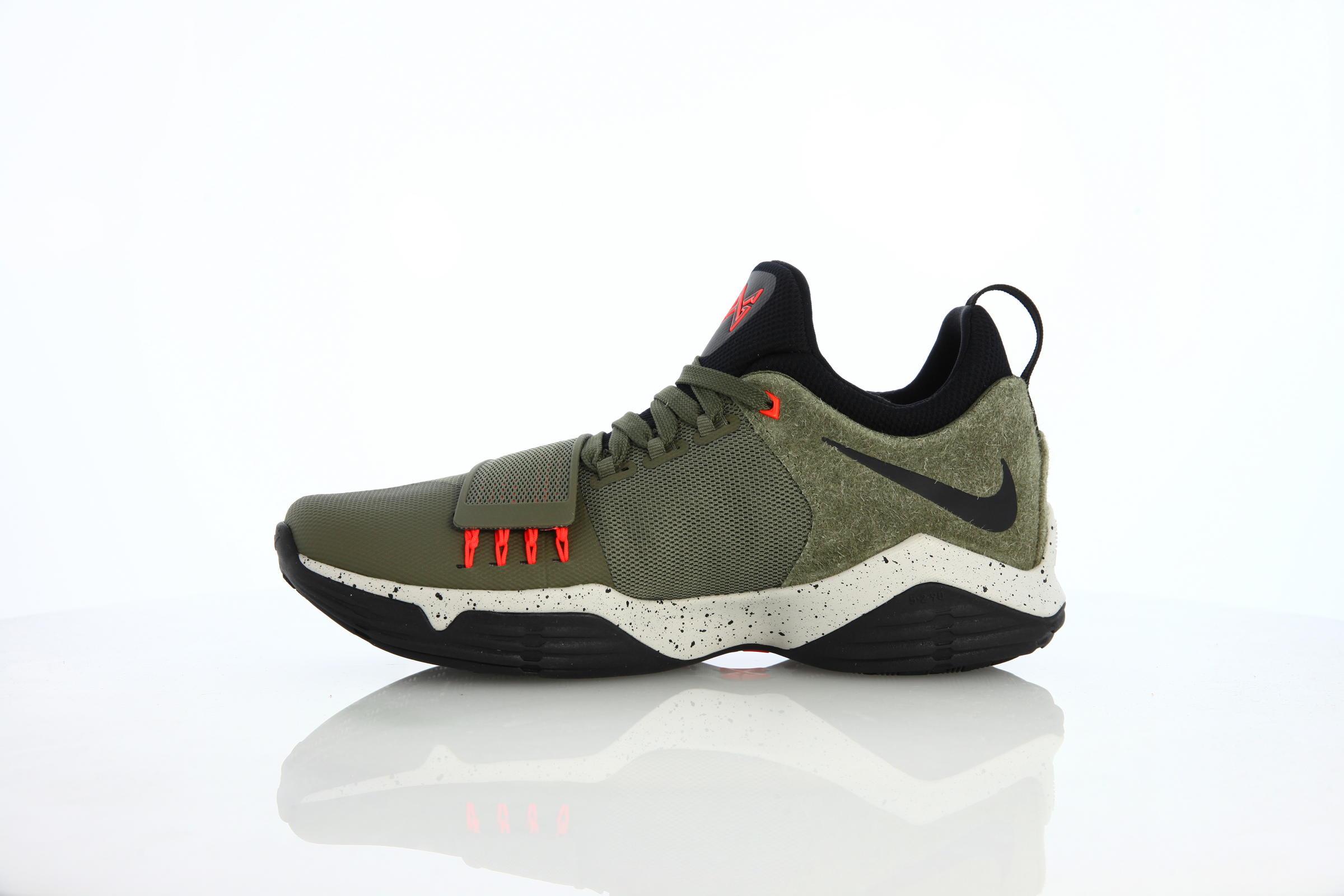 Nike PG1 ELEMENTS "Olive/Schwarz"