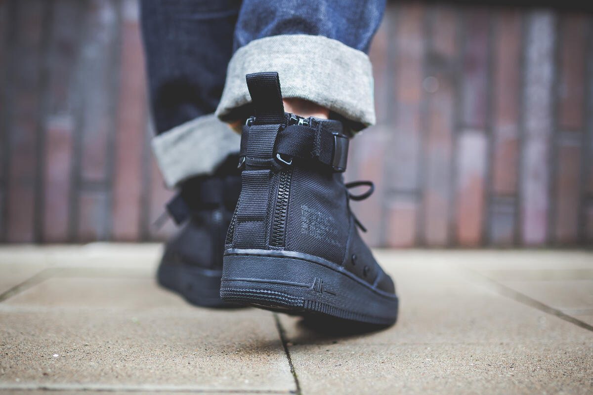 af1 sf mid black
