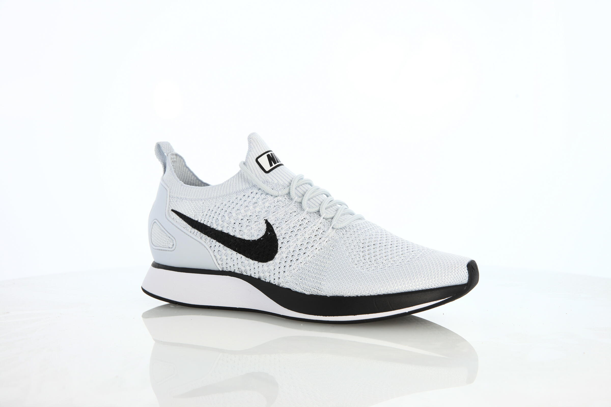 nike air zoom mariah white