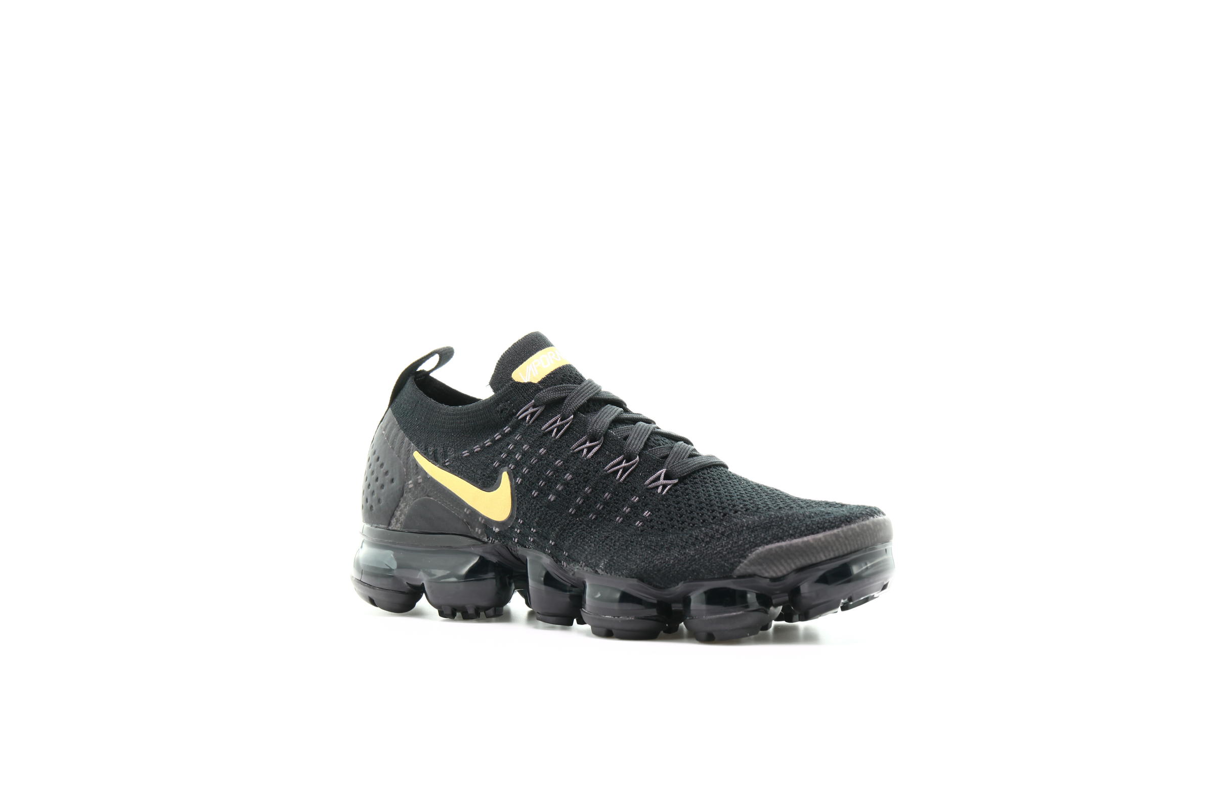 Air vapormax flyknit 2 black and gold best sale