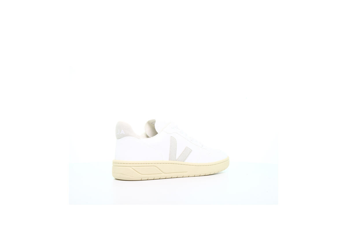 Veja V-10 "Natural White" (Women's) - Image 13
