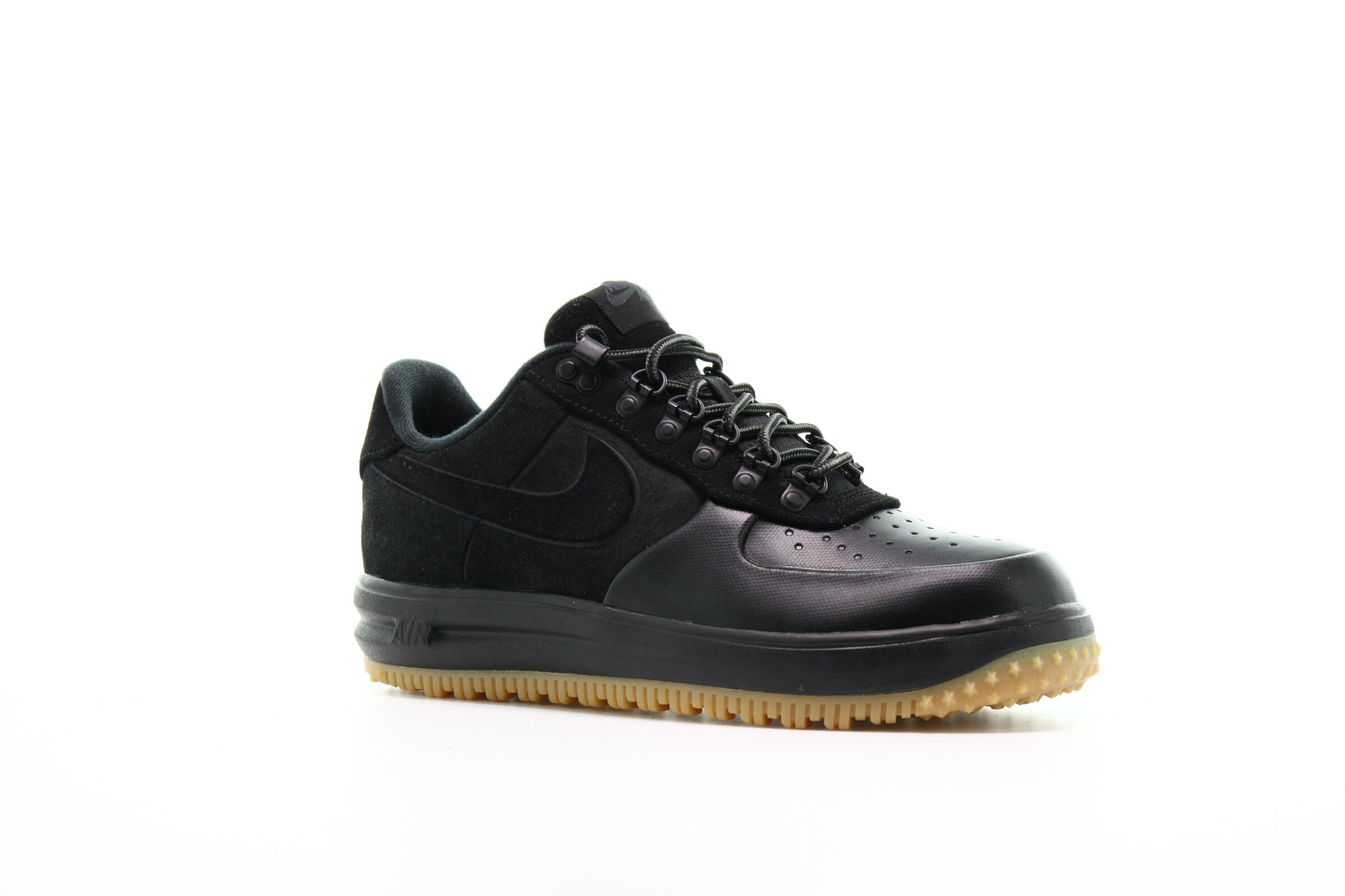 nike duck boots low top