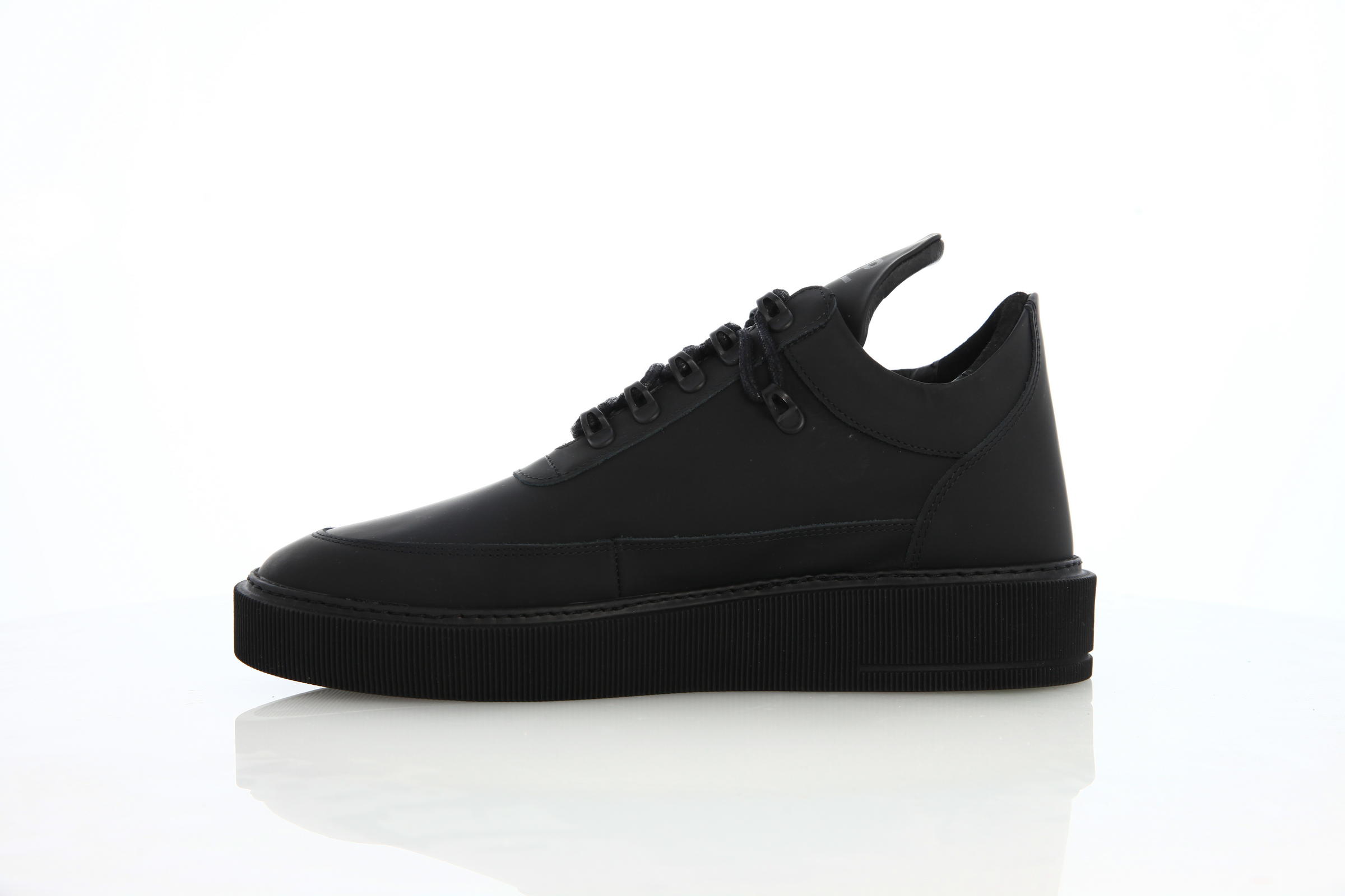 FILLING PIECES Low Top Dress Cup Gala "All Black"