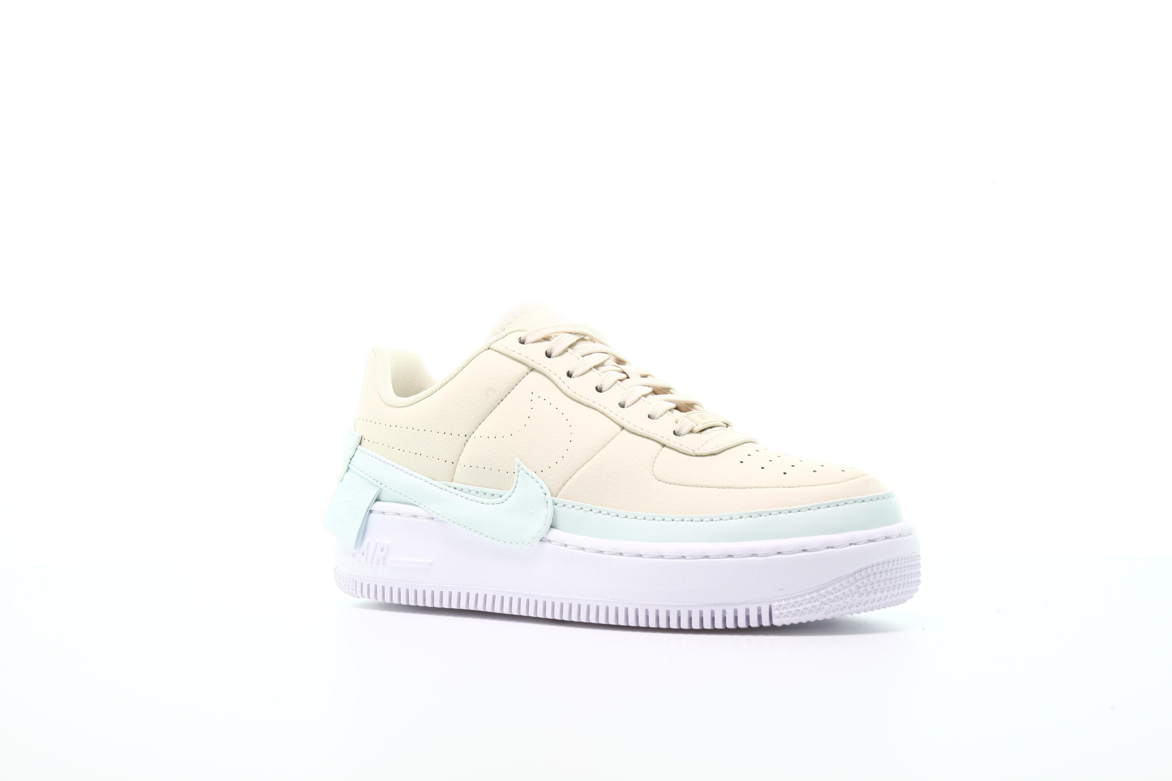 ao1220 nike