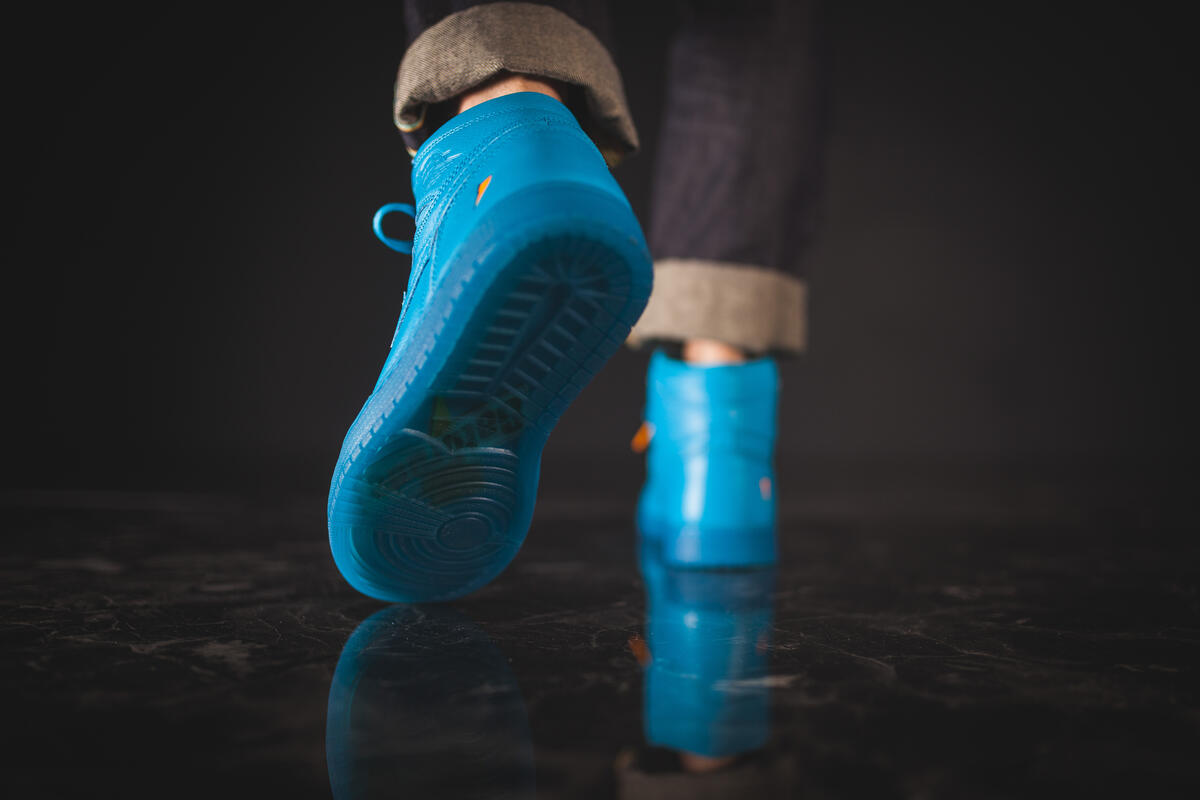 jordan 1 gatorade blue on feet