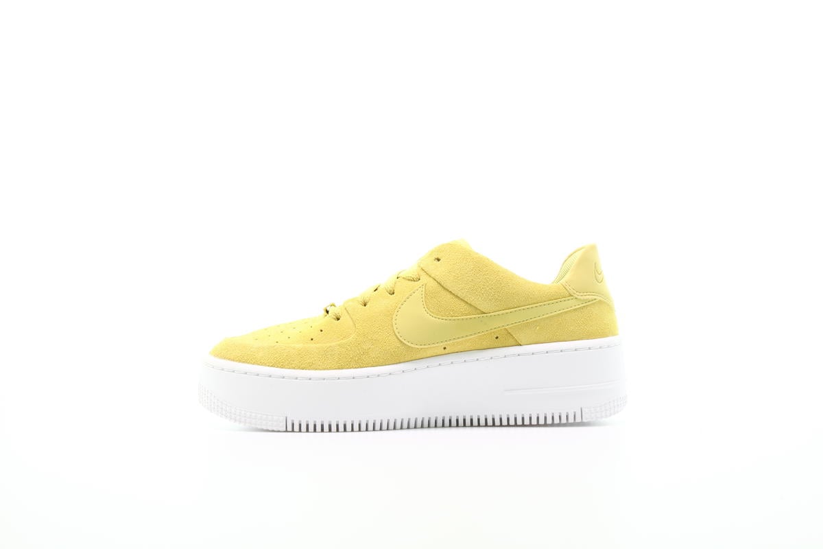 nike air force 1 sage trainers celery white