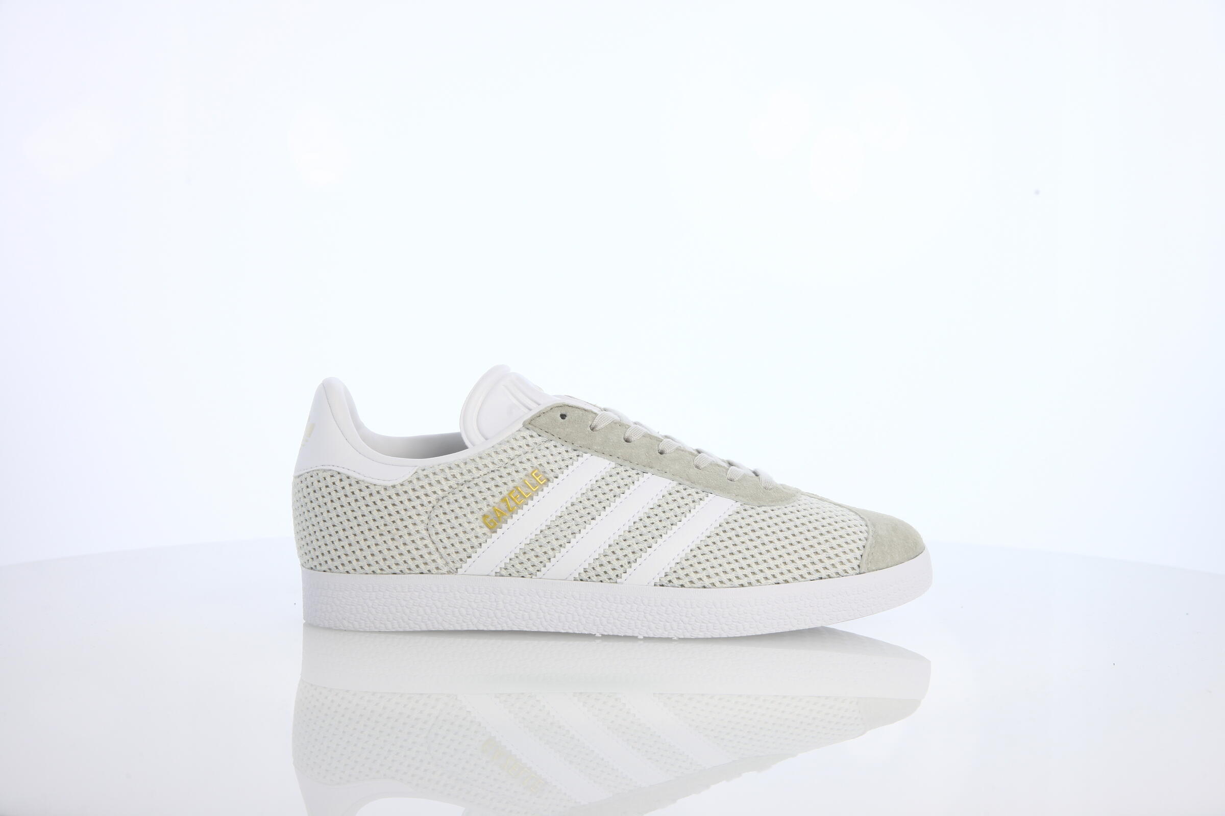 adidas Originals WMNS Gazelle "Talc"