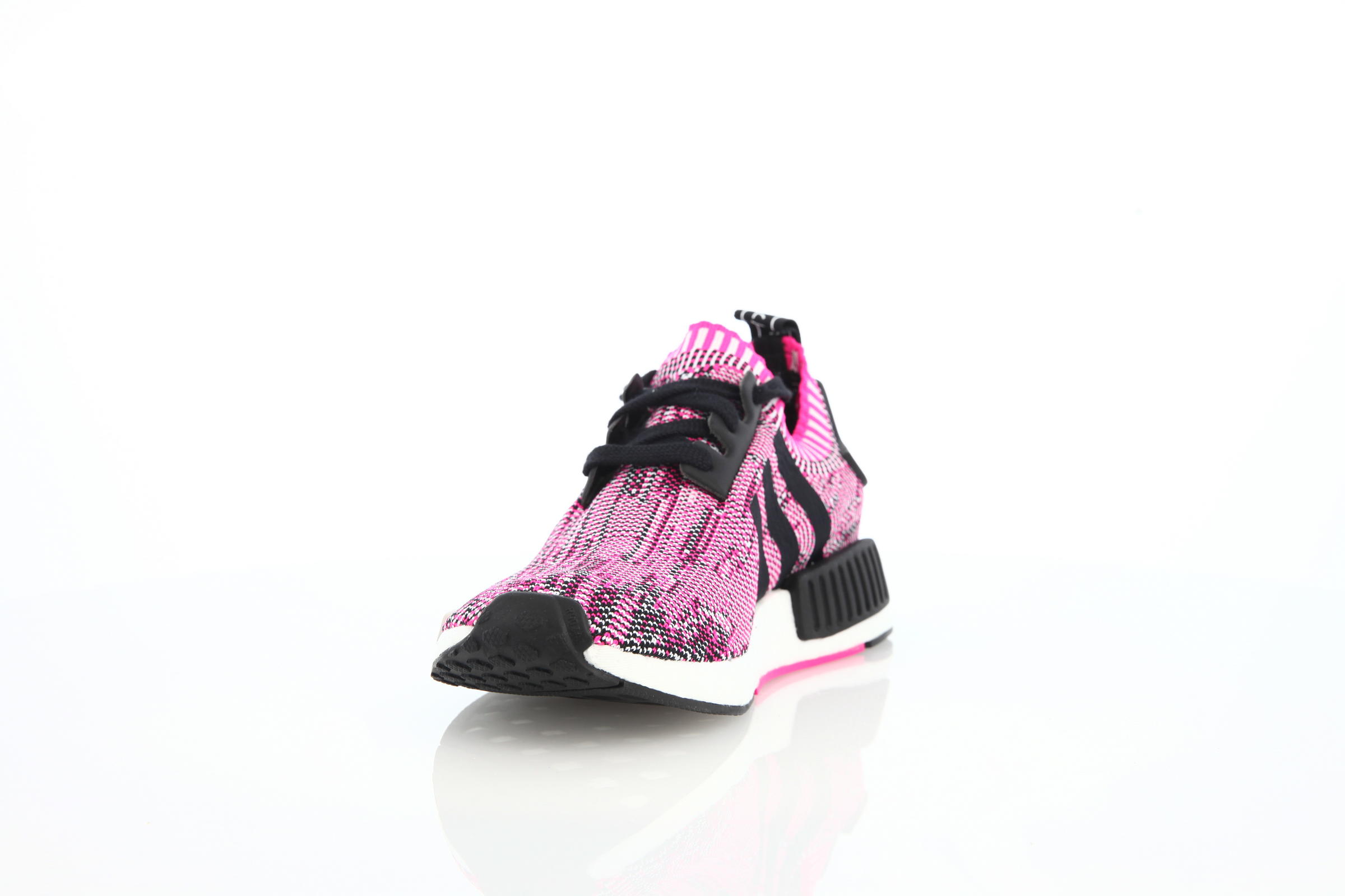 adidas Originals Nmd R1 Boost Runner W Primeknit "Shock Pink"