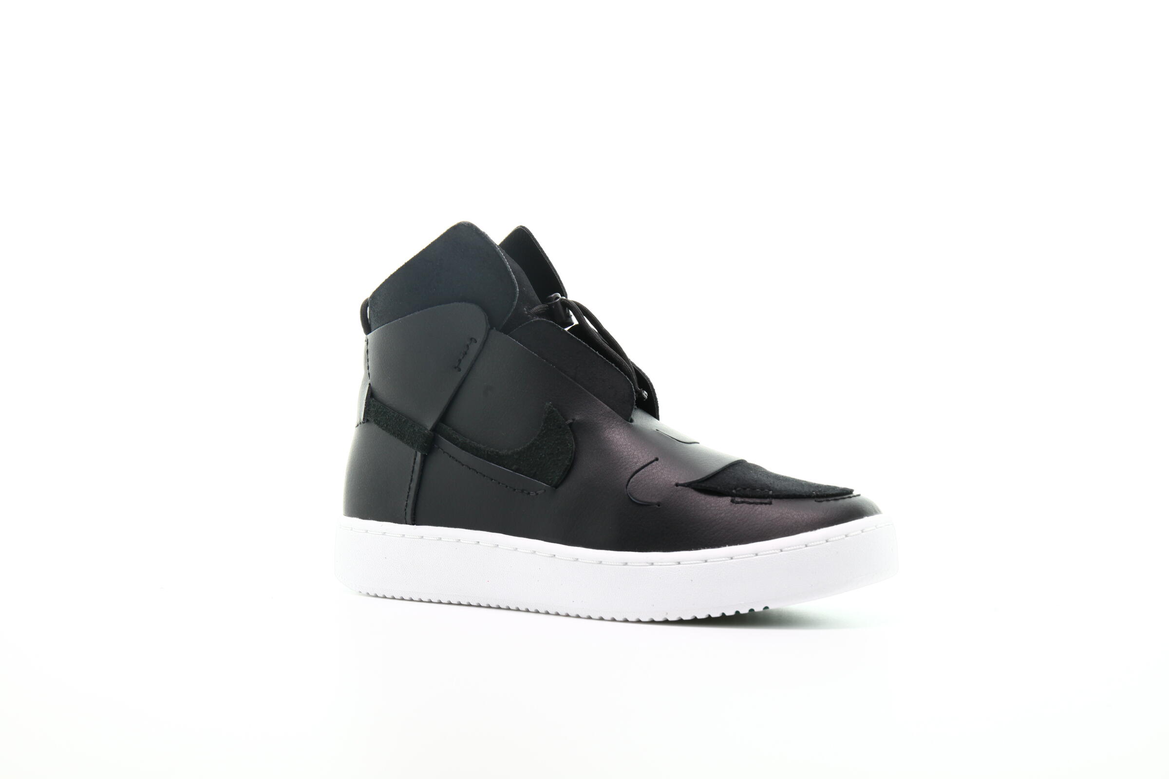 nike women's vandalized lx