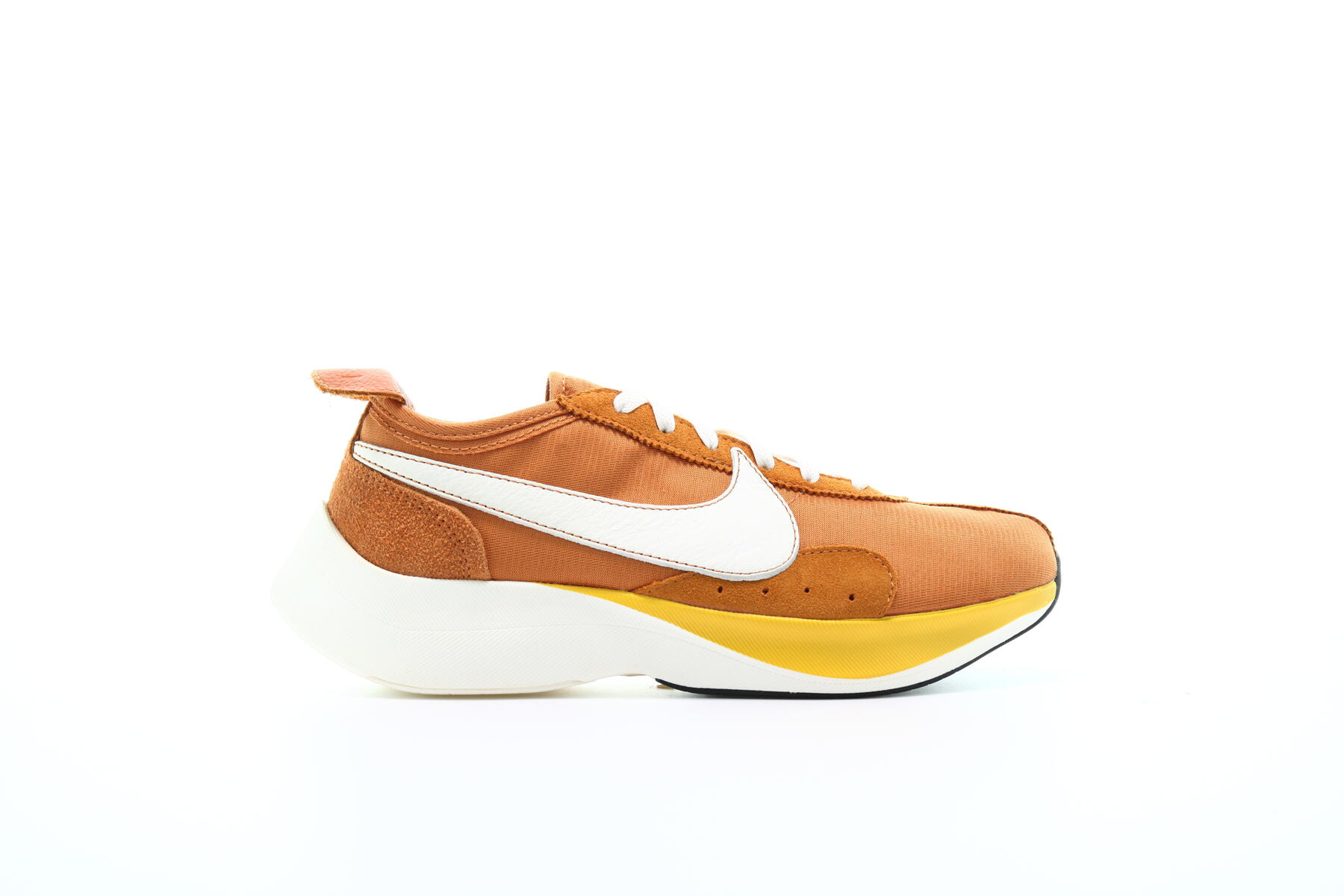 nike moon racer qs monarch