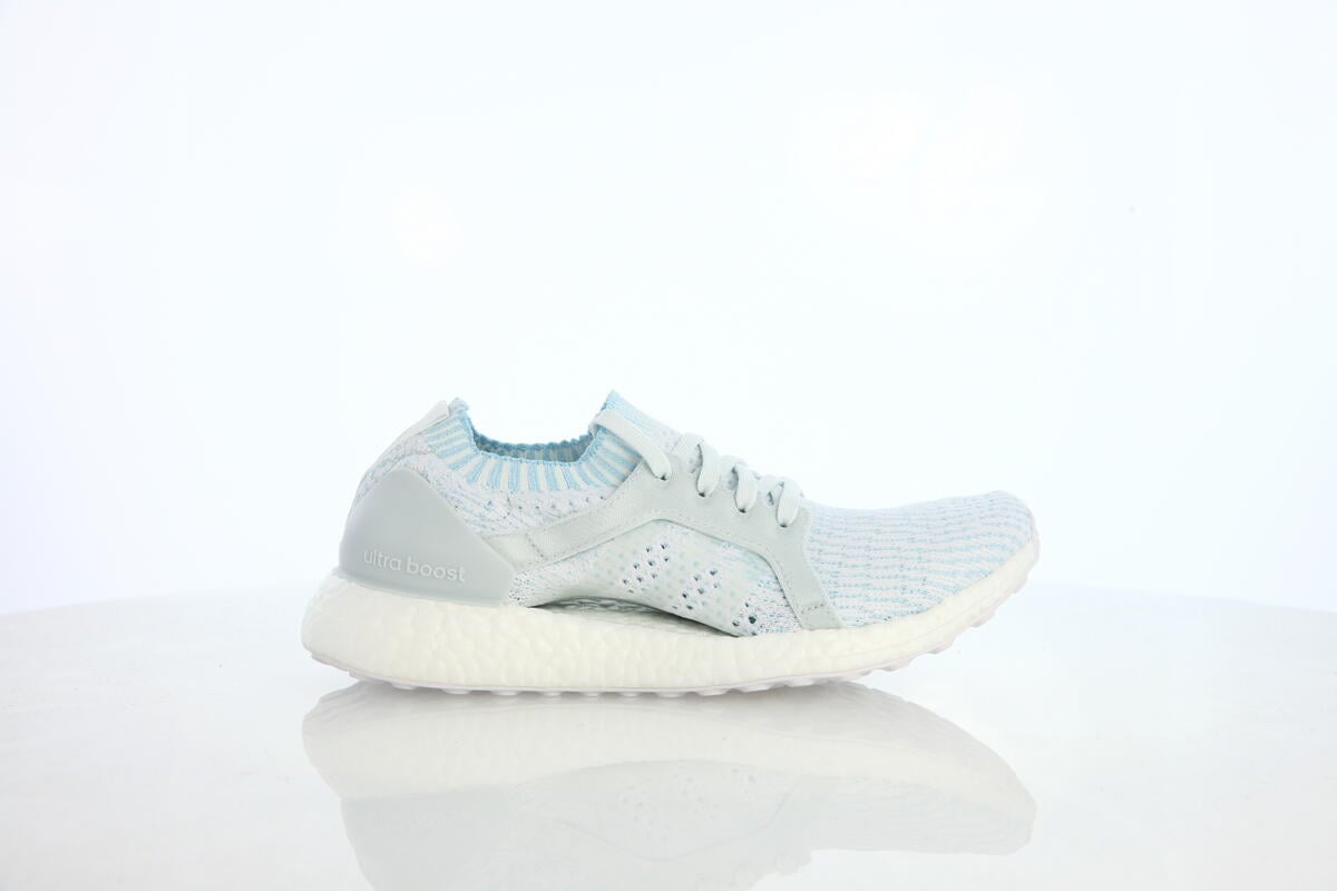 adidas gazelle silver green womens Adidas x Parley Men's Ultraboost Light Core Black / Cloud White / Grey Five  Running Shoes