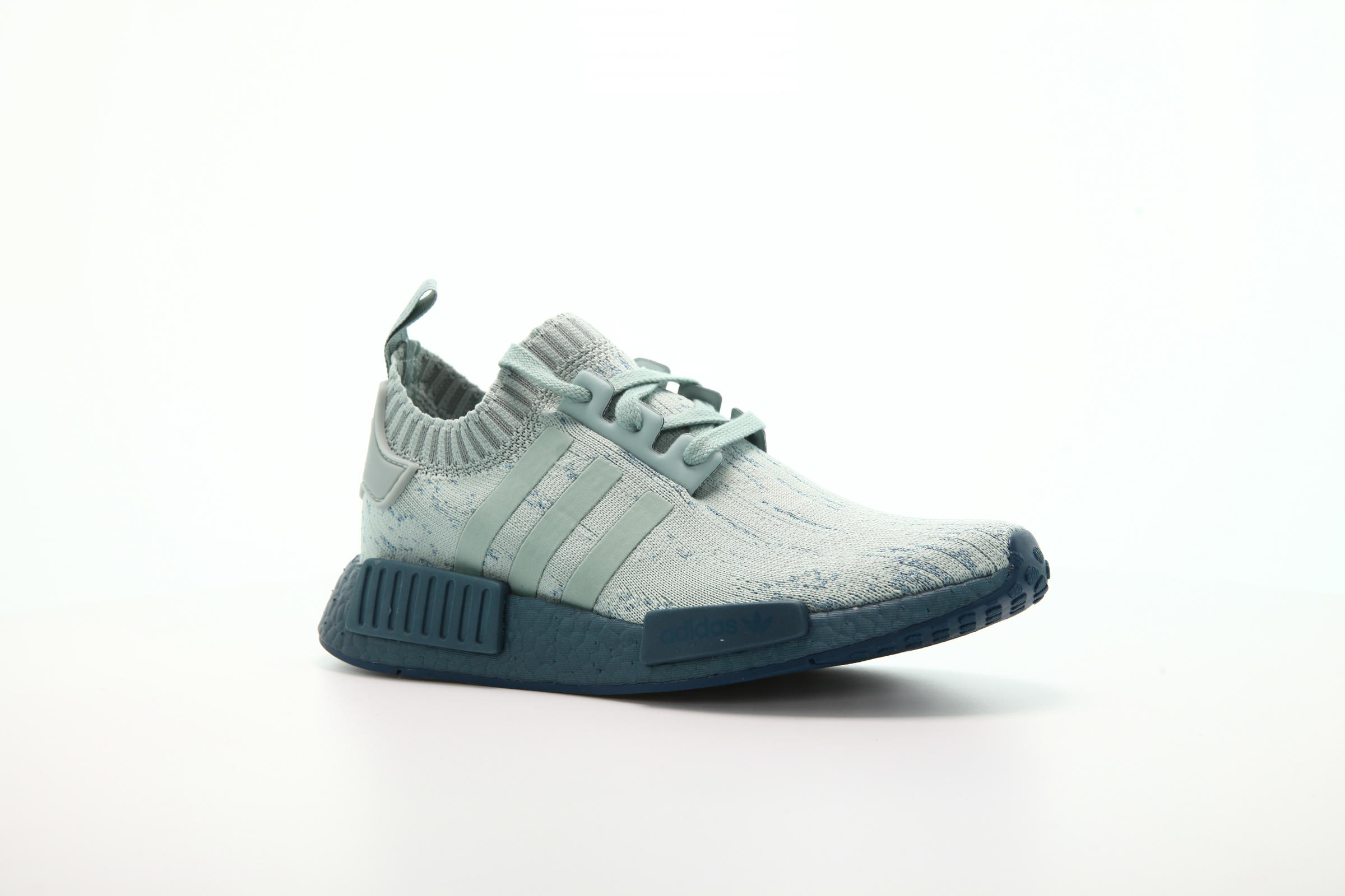 adidas Originals WMNS Nmd R1 Runner  Primeknit "Tactile Green"