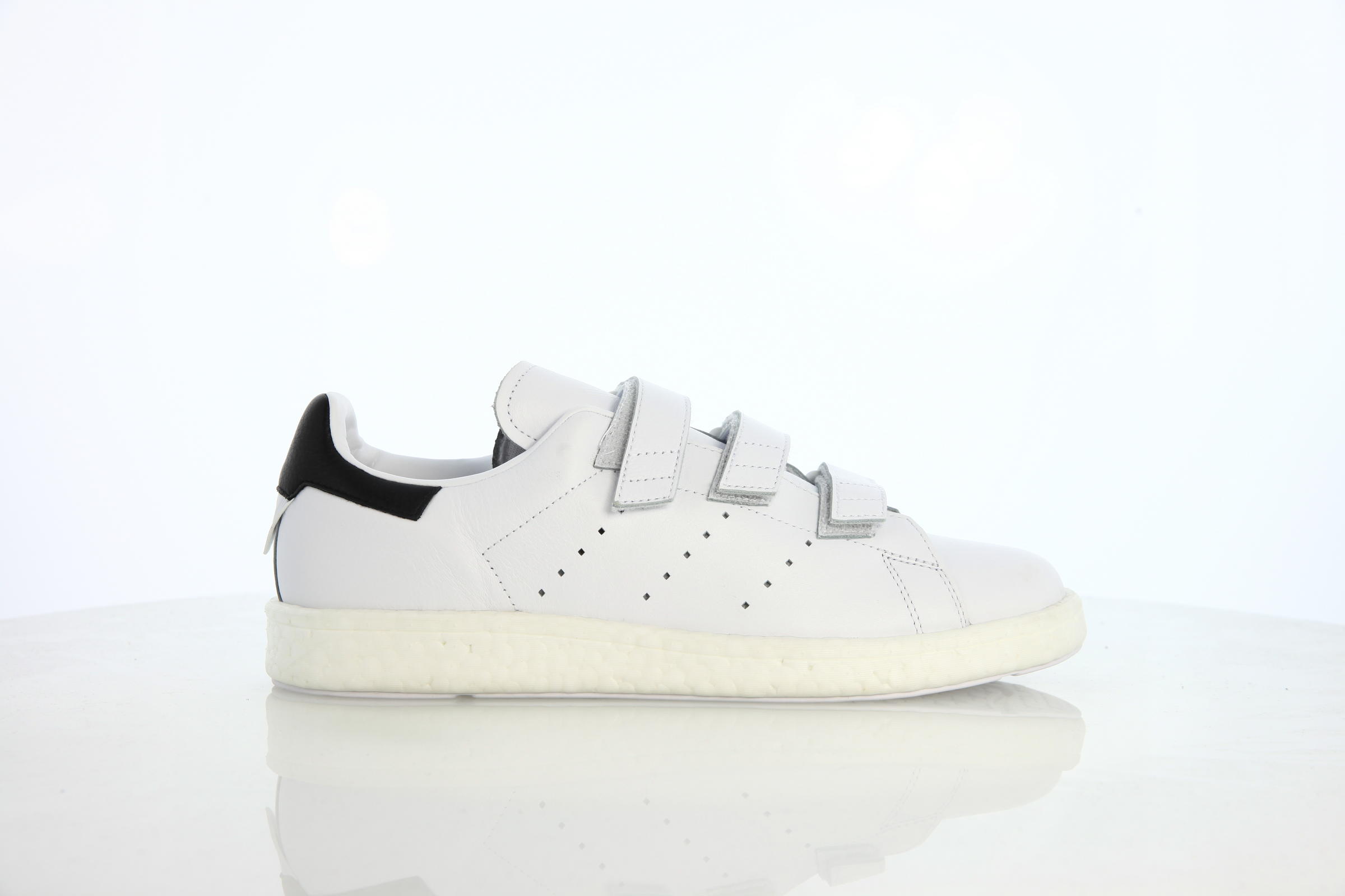 Adidas originals stan smith cf sneakers in white hotsell