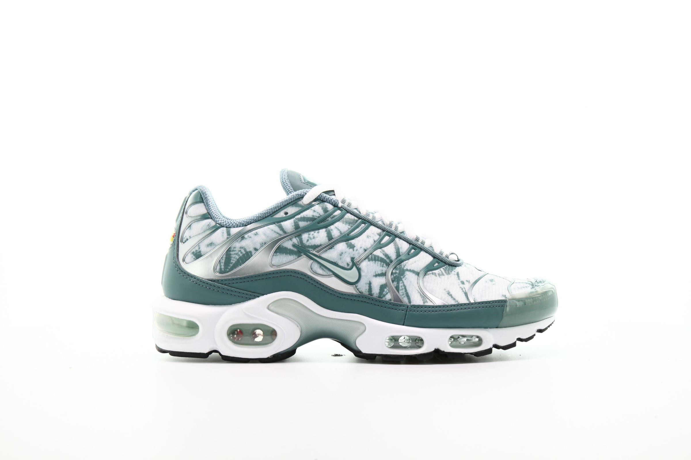 Air max plus og white on sale