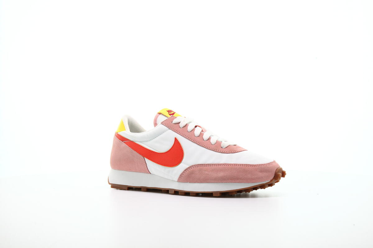 Nike Daybreak 'Coral Srardust' (Women's) - Image 9