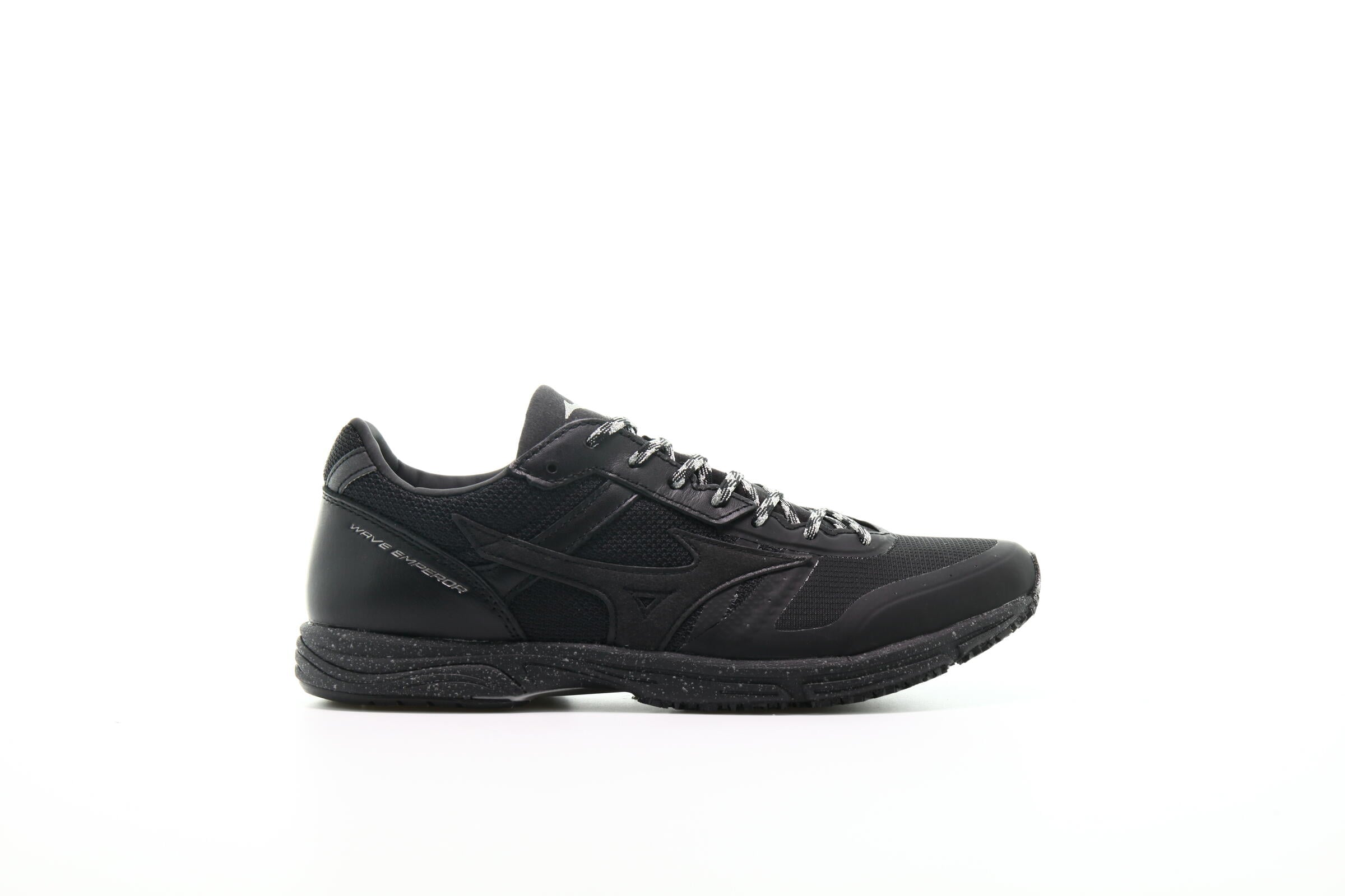 Mizuno Wave Emperor Tech "Black"
